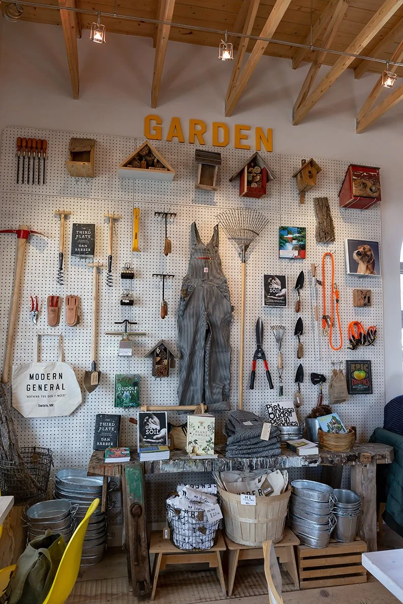 santa_fe_modern_general_inside.jpg