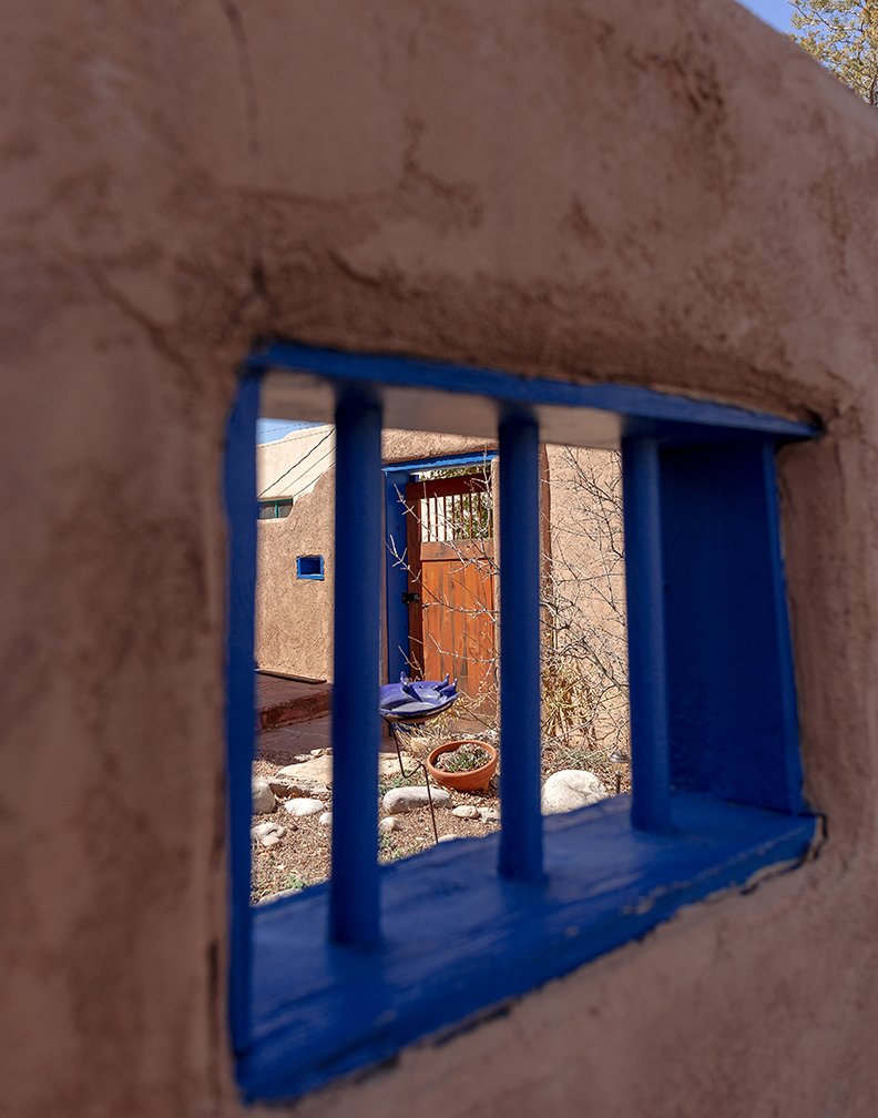 wood_window_garden.jpg