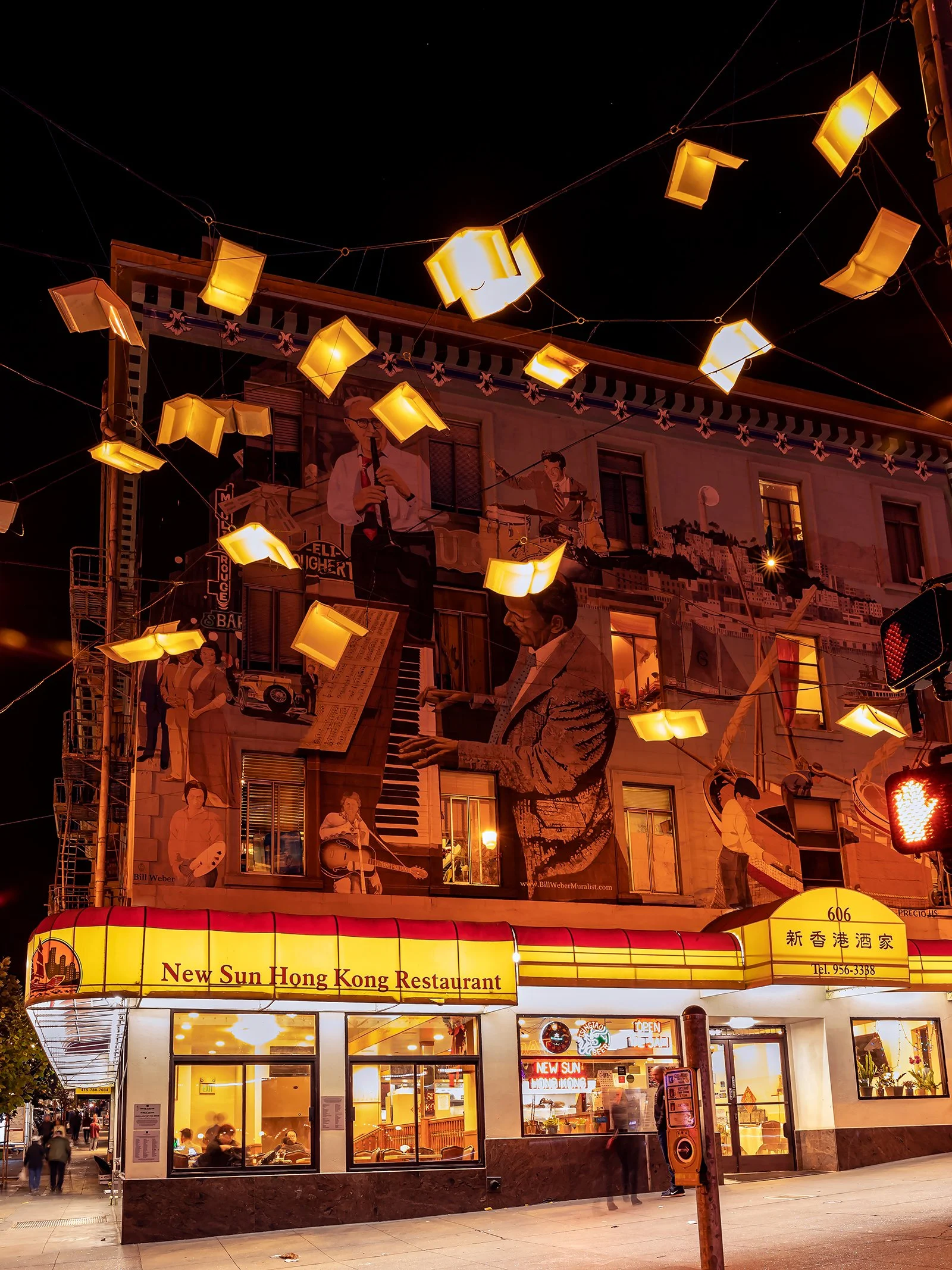 tripsavvy_brdwy_clmbus_sf2.jpg