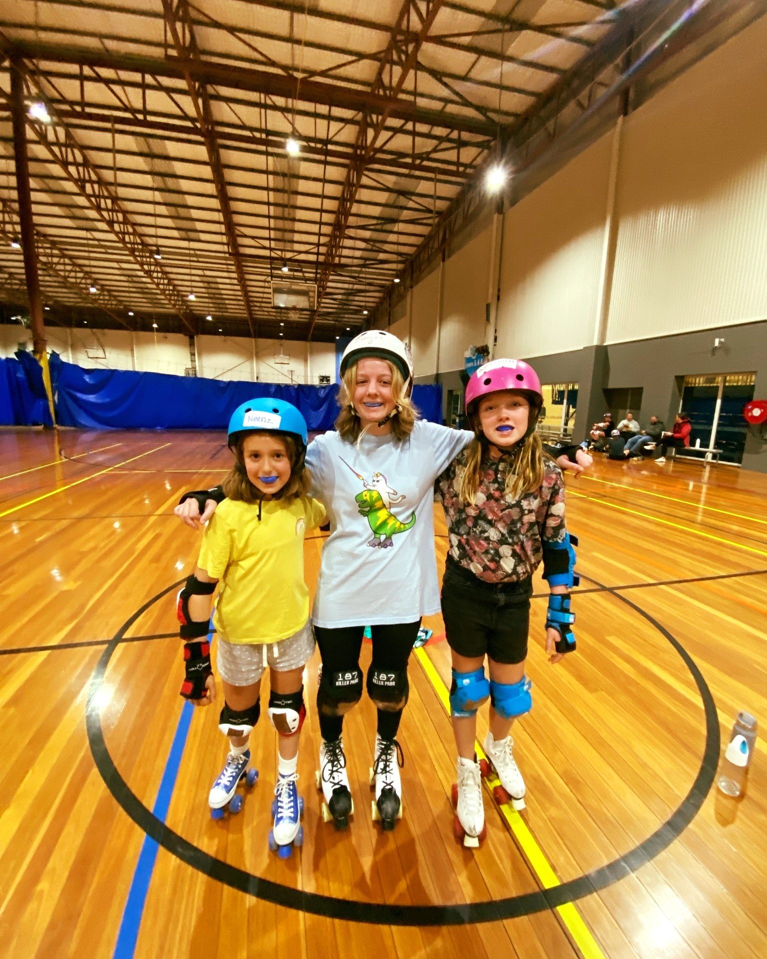 ✨ A Huge Thank You to @communitybankalbany ! ✨ We are thrilled to announce that our roller derby club has been awarded a generous community grant from Bendigo Bank! 

With their support, we're able to provide our skaters with brand new @s1helmetsaus 