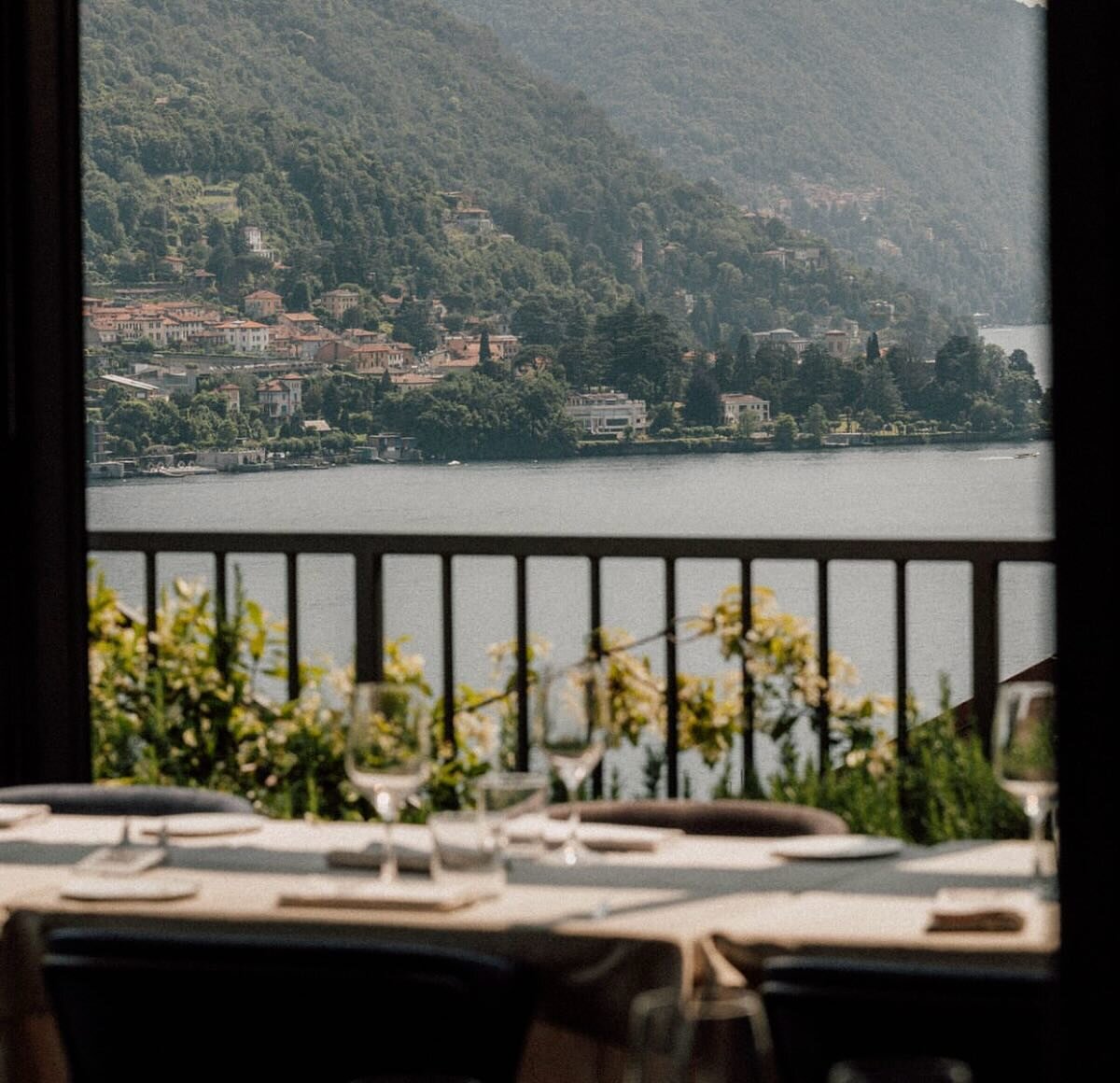 The food scene around Lake Como and its surrounds is a captivating tapestry of flavors, blending traditional Italian cuisine with regional specialties and innovative culinary creations. 
 
Find out more about our guide to the best restaurants in Lake