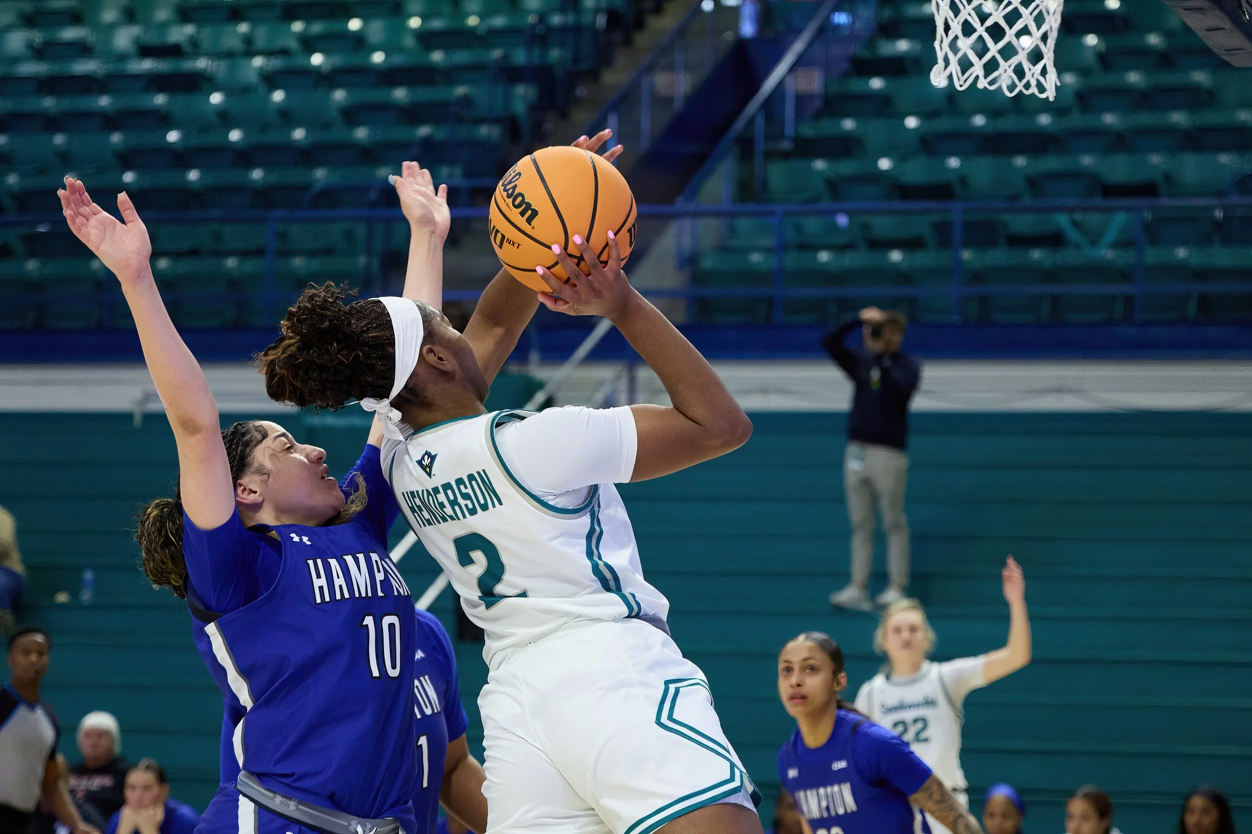 25 WBB v Hampton 312-DMN.jpg