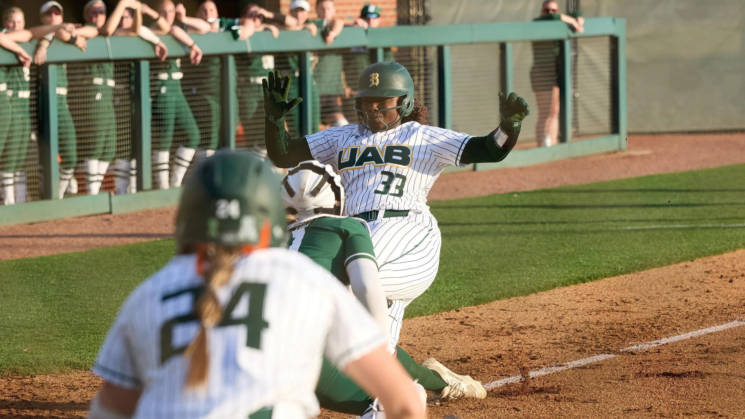 UAB SB v Char 5192.DMN.jpg