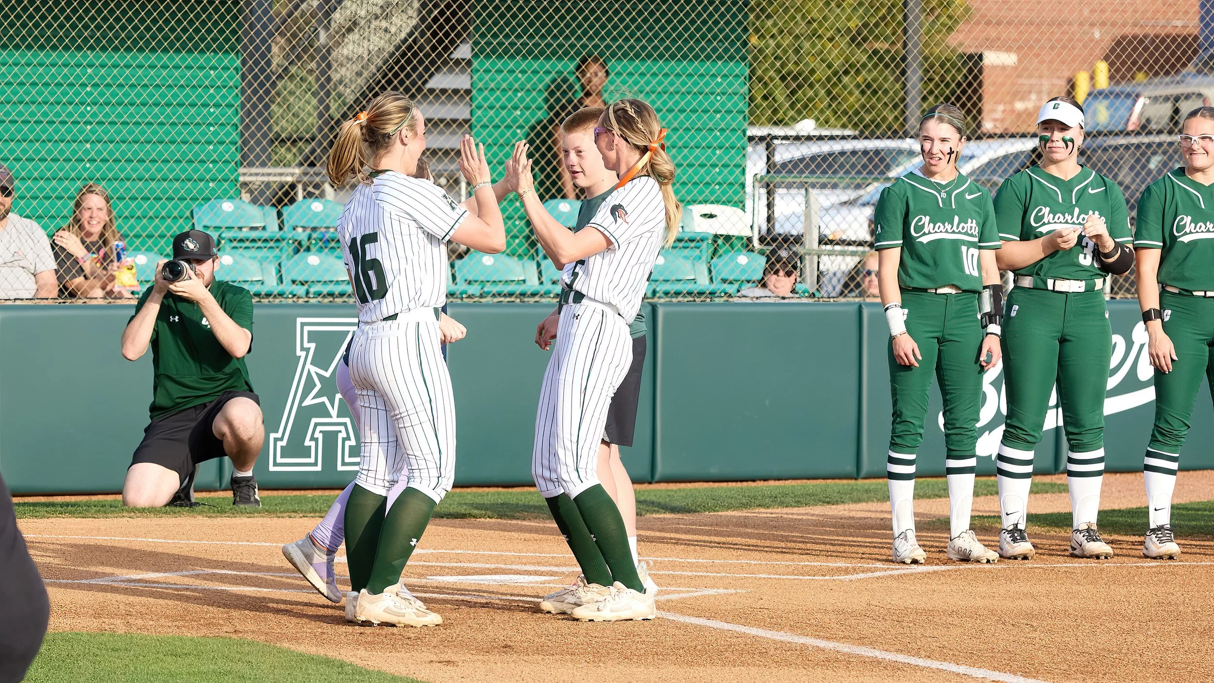 UAB SB v Char 5038.DMN.jpg