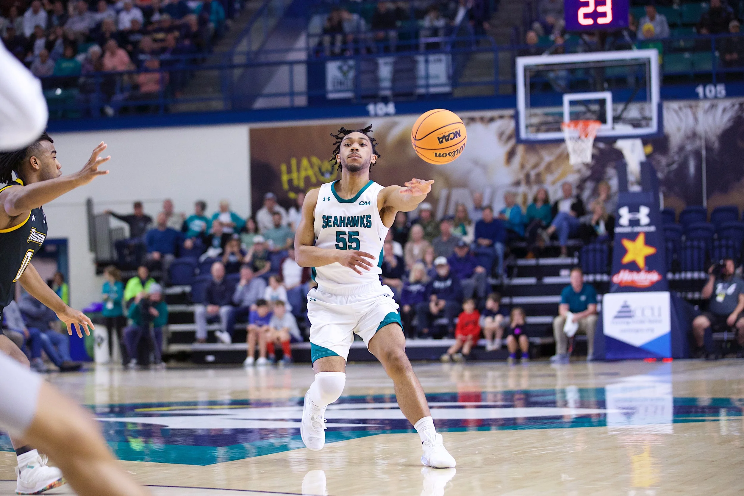 MBB v Towson 5133.jpg