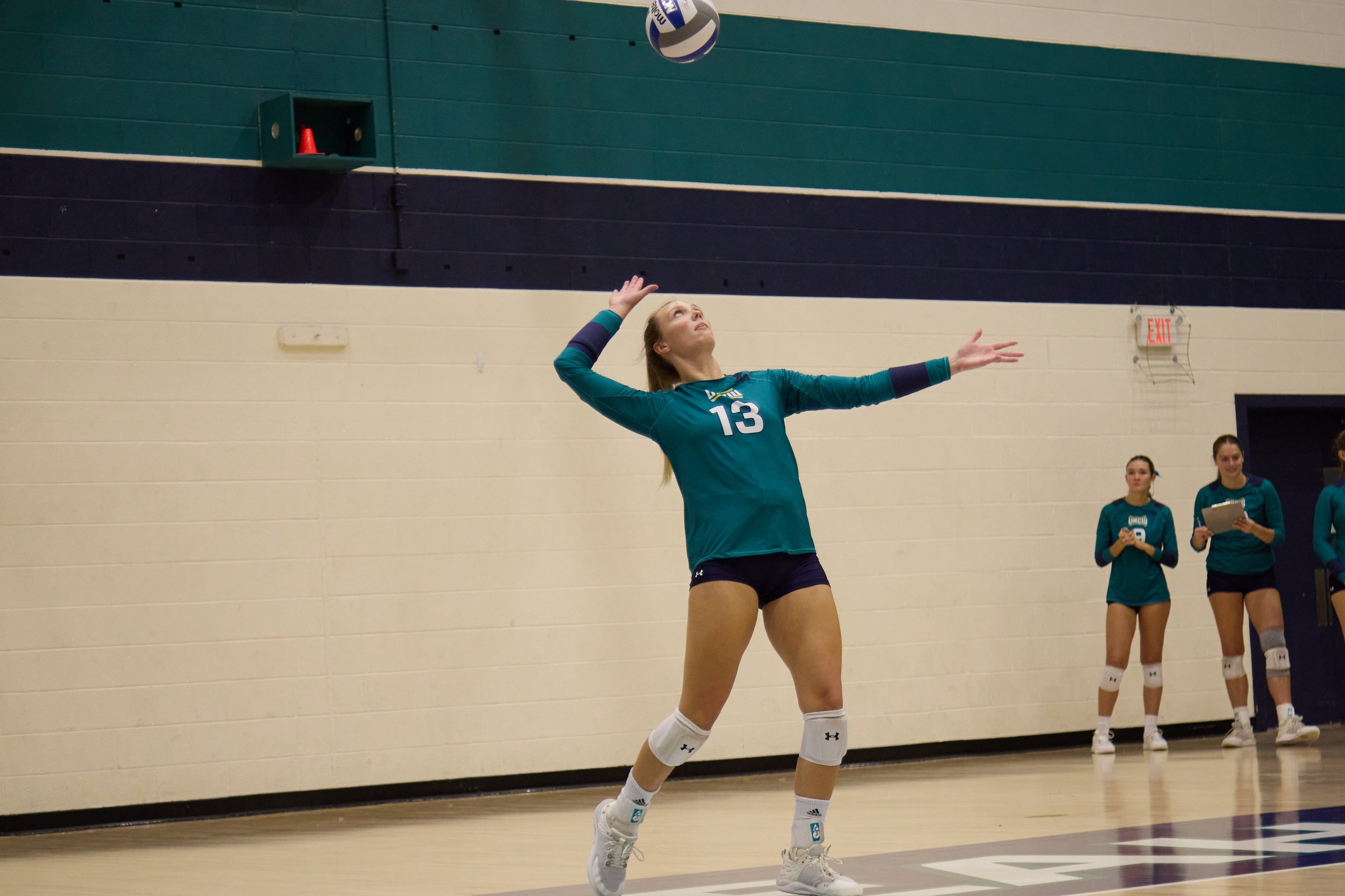 Volleyball v Campbell 2 4087.jpg