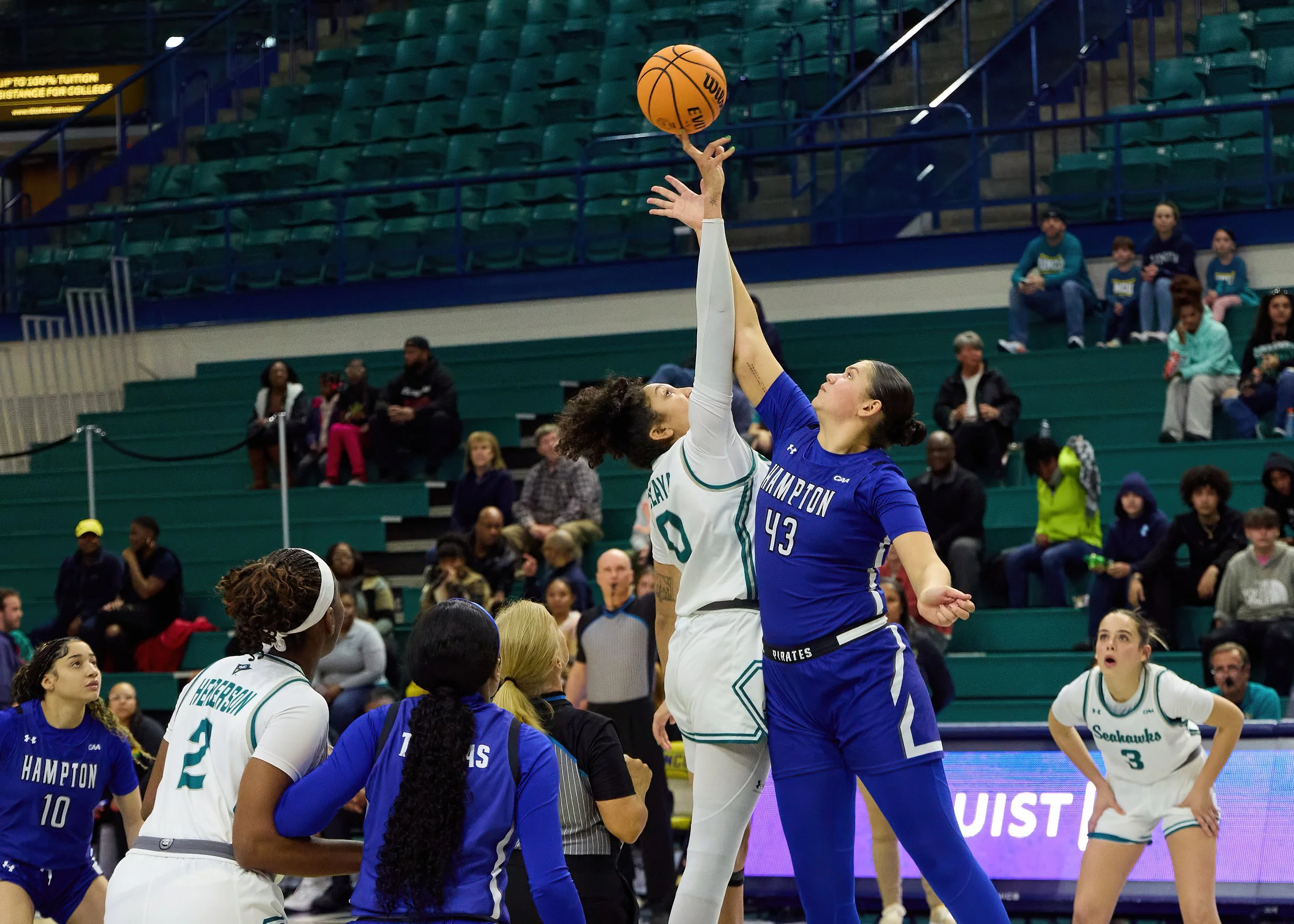 2025 UNC-W WBB v Hampton