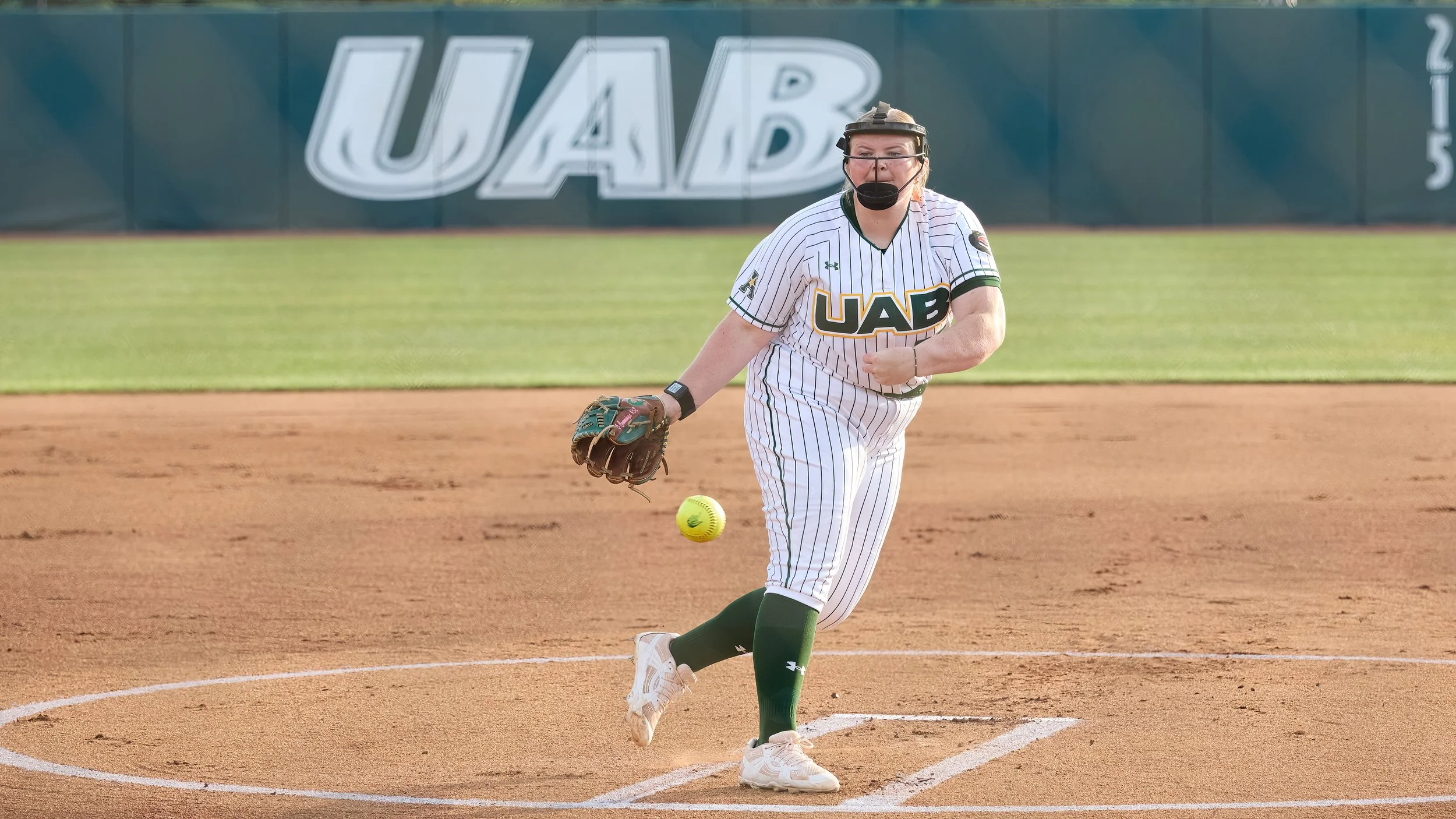 UAB SB v Char 5135.DMN.jpg