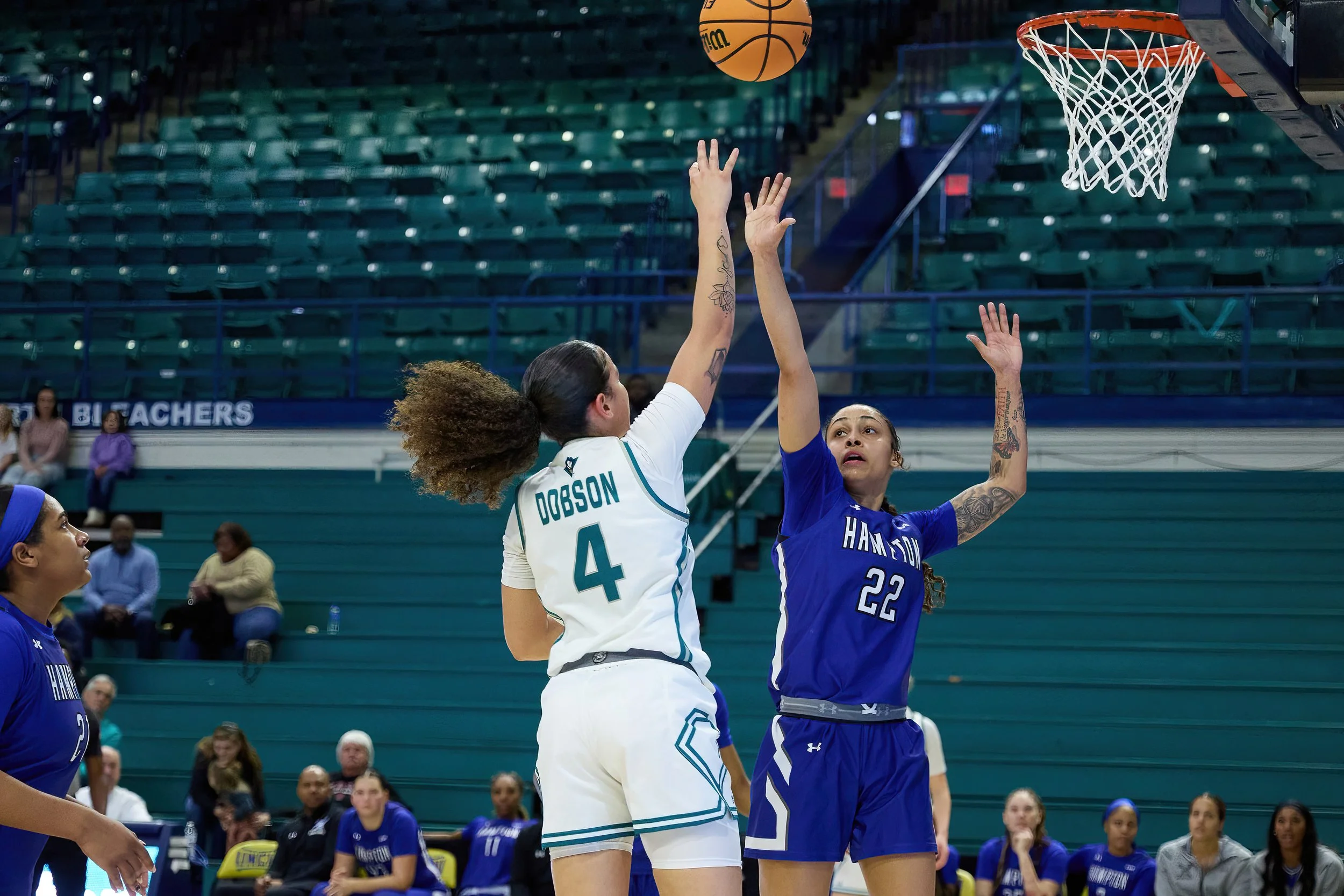 25 WBB v Hampton 323-DMN.jpg