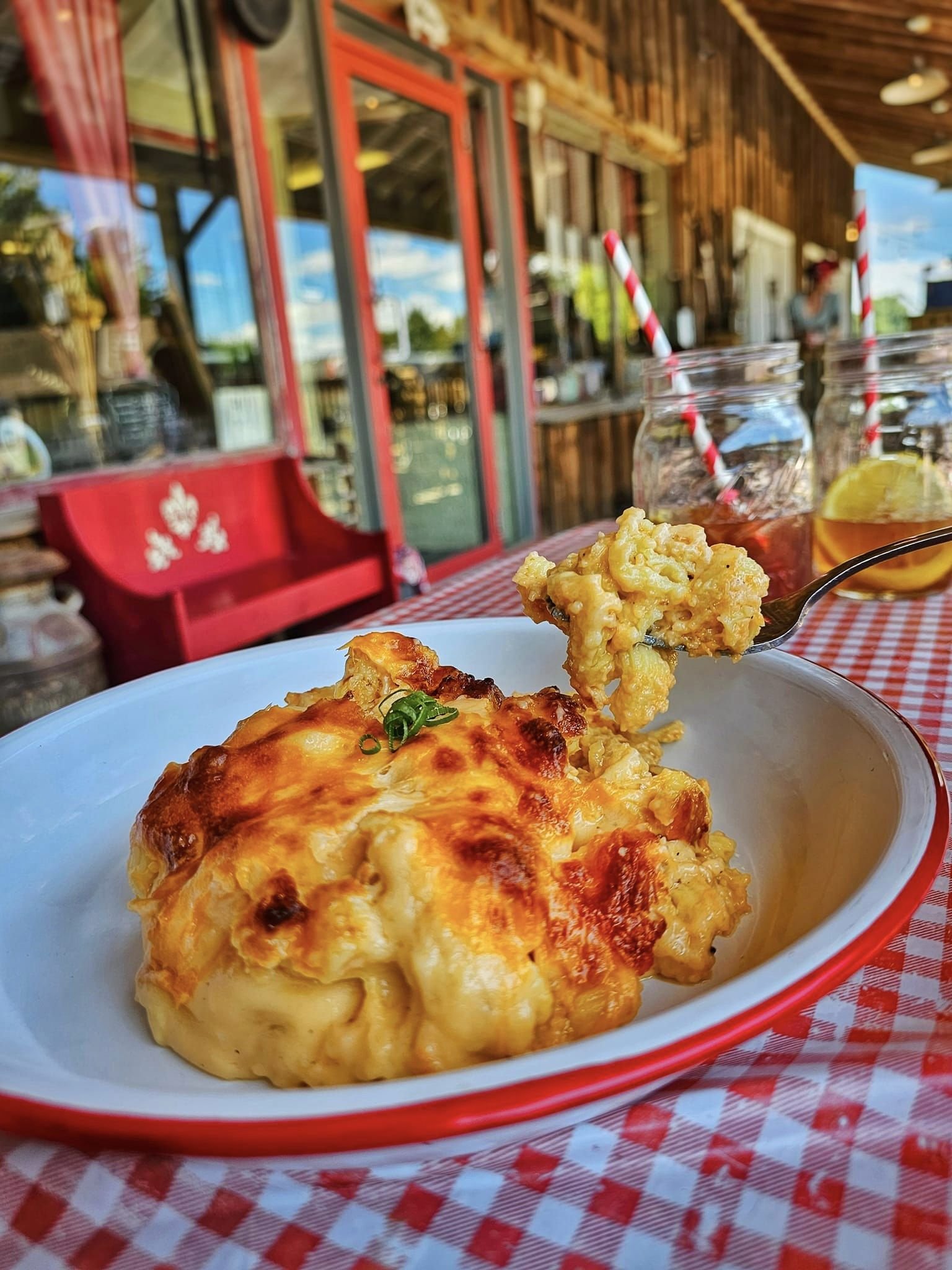 Front Porch Southern Kitchen &amp; Blues Joint, Baked Mac n' Cheese