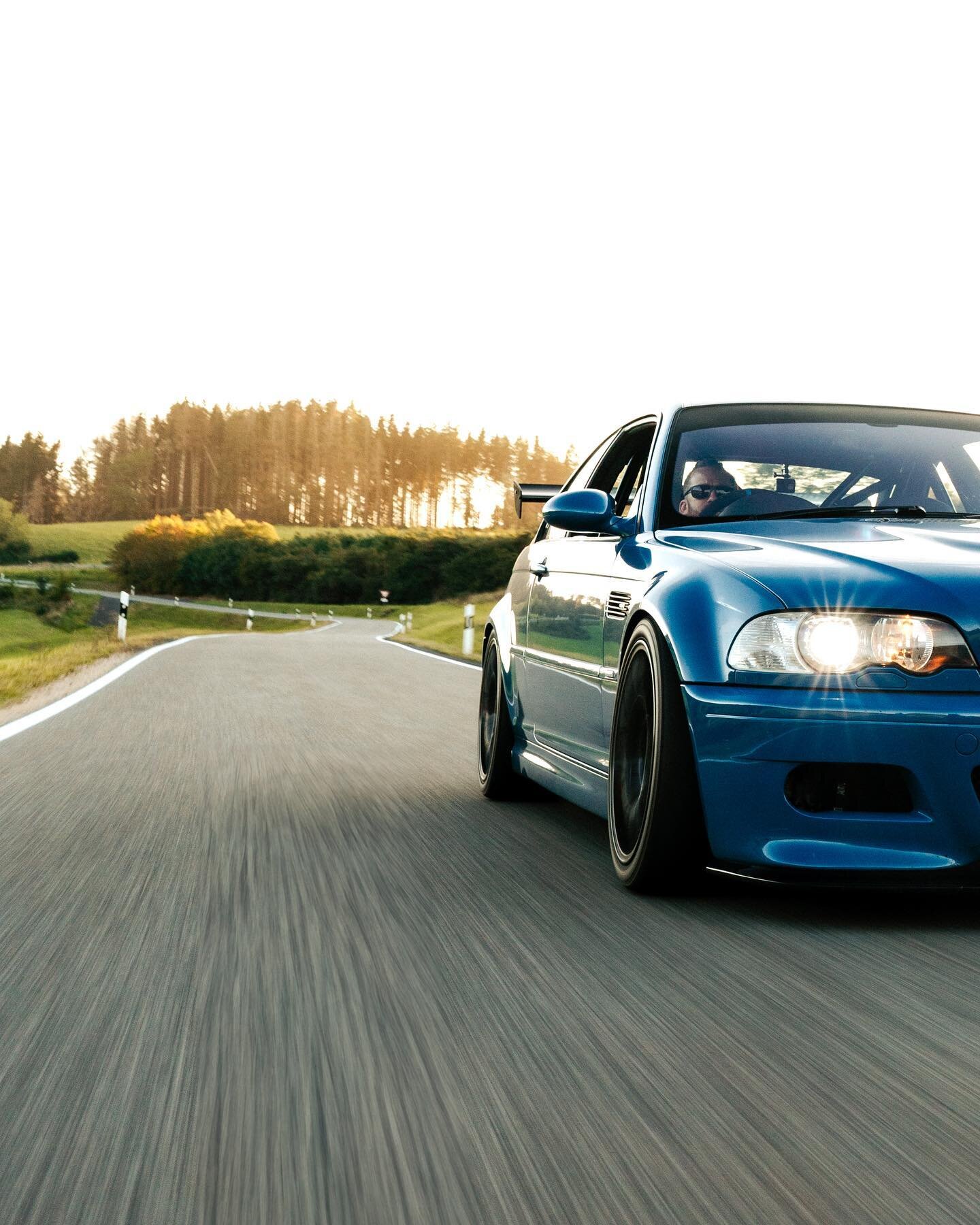 Top evening with @team_krause_ E46 M3 LSB photographed on the perfect roads next to the ring. The weather did help a little too. 

#e46 #bmw #e46m3 #m3 #ringtool #trackcar #lagunasecablue #nurburgring #bmwm3