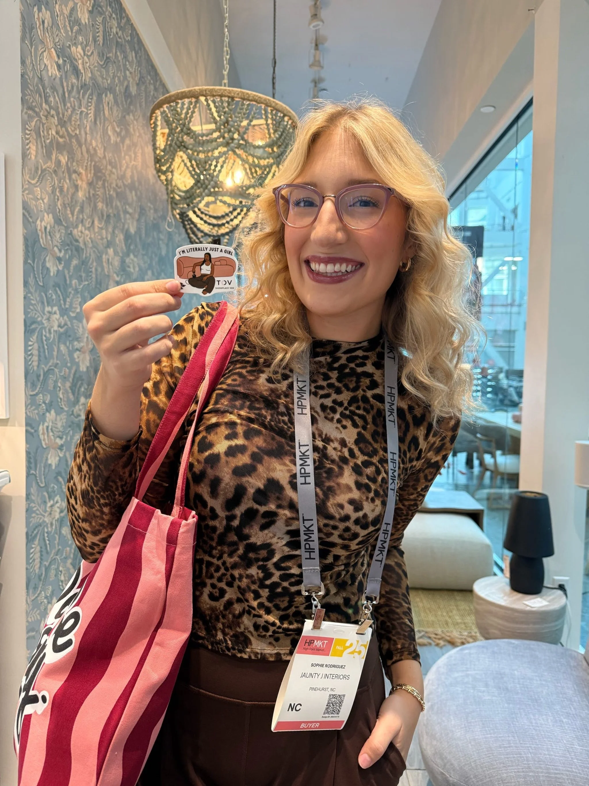 Happy Birthday to our very own Interior Design, Elle Woods! Help us wish @sophierodrriguez a very happy day!
🎂🥳🎉