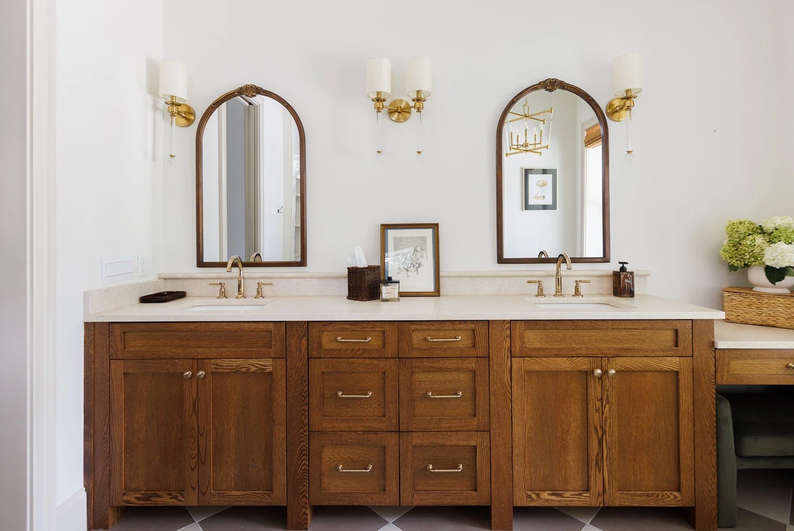 Jaunty_J_Interiors_Bay_House_Gulf_Breeze_FL_Primary_Bath_Vanity.jpg.jpg