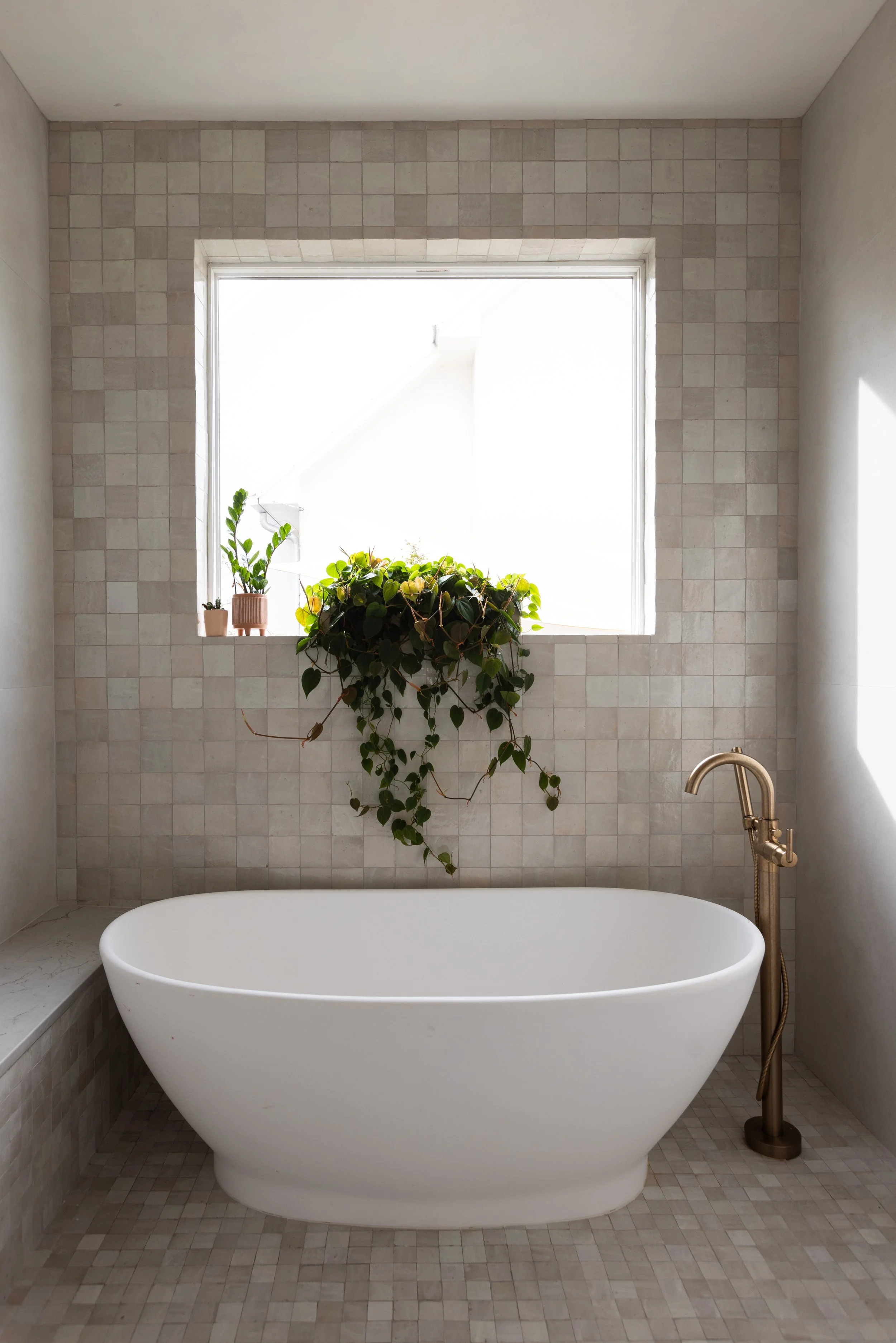 Jaunty_J_Interiors_Santa_Rosa_Beach_FL_Custom_New_Build_Primary_Bathroom_Walk_in_shower.jpg