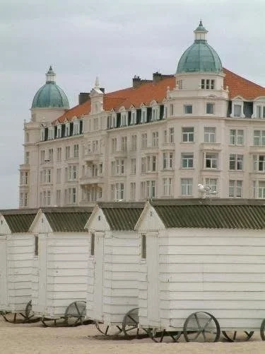 Holliday home in classified Palace Hotel (Zeebrugge Belgium)