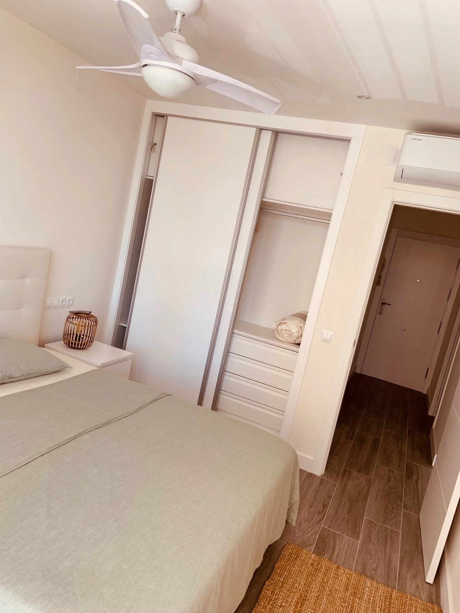 Bedroom.jpg