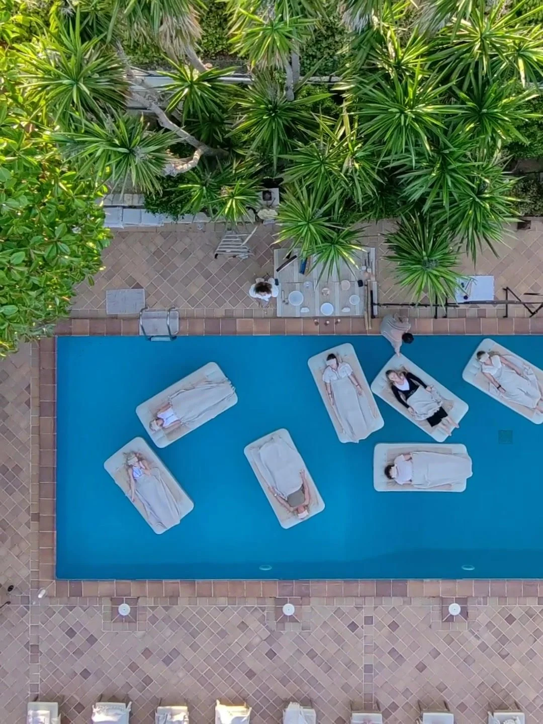 floating sound bath in mallorca