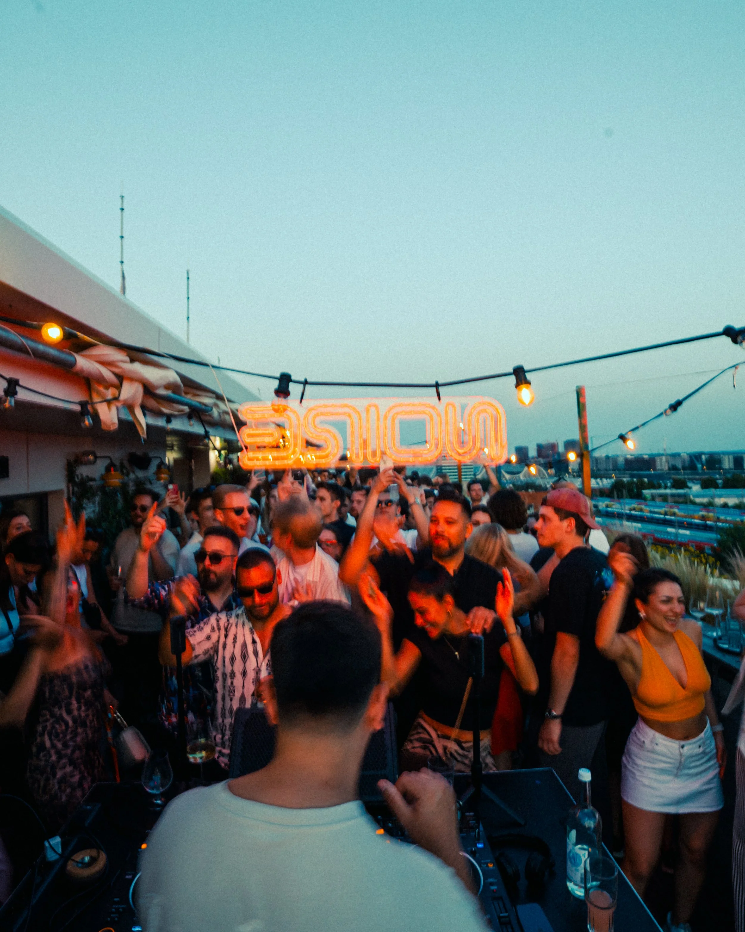 erku-set-rooftop_21.06.24-90.JPG