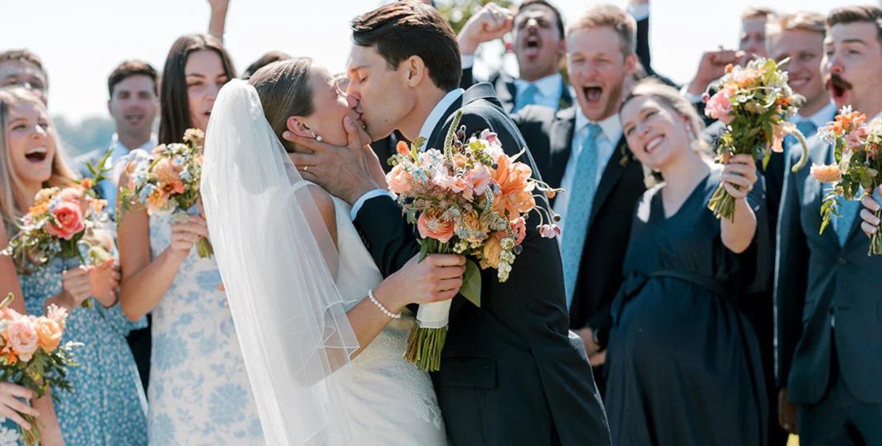 OASIS+HOCKING+HILLS+WEDDINGS+1+%281%29.jpg
