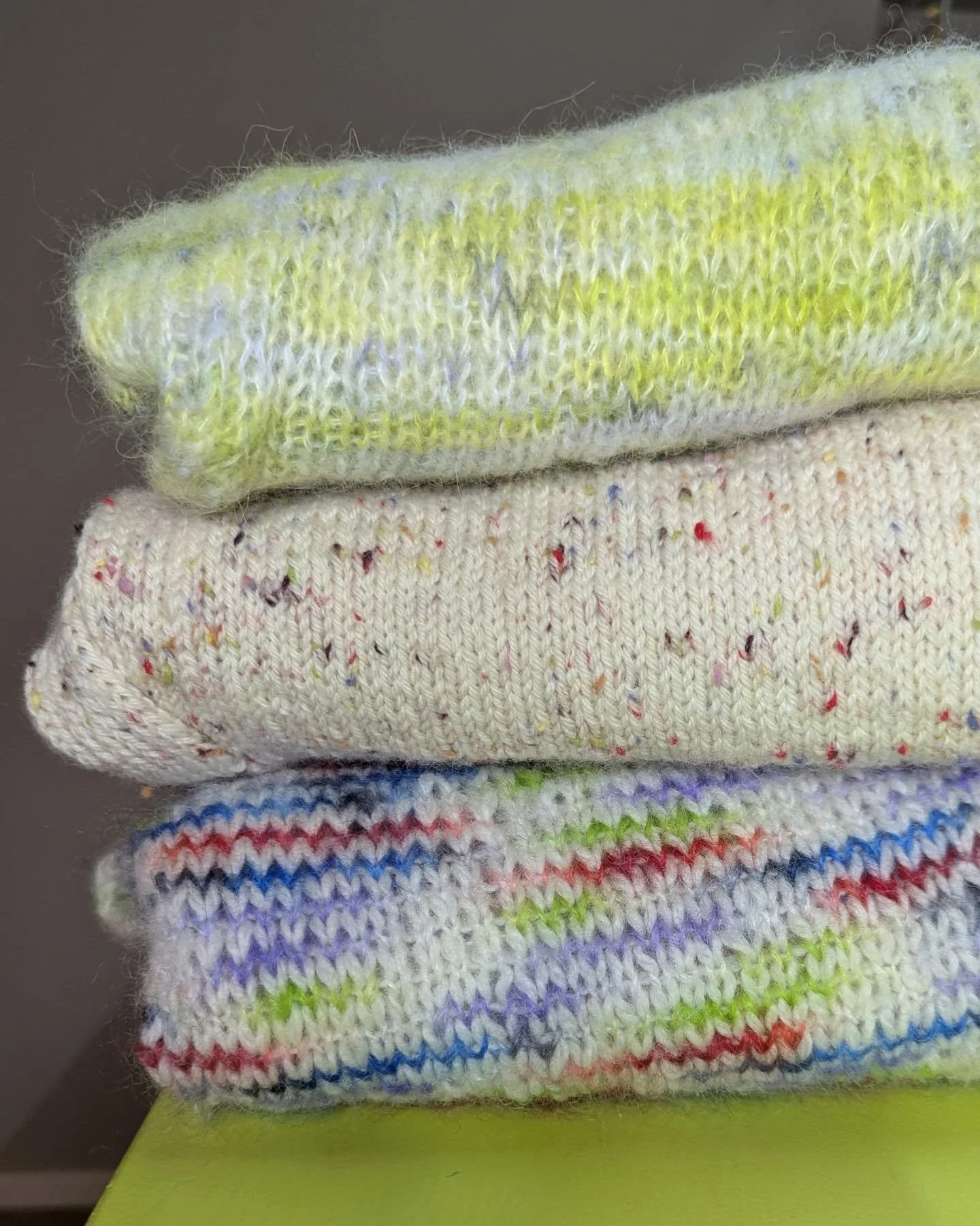 I finished some stuff. More on this in the coming week. See you! ❤️

#notorious_knitter 
#knittedstreetwear 
#contemporaryknitwear 
#knittingiscool 
#knityourstyle