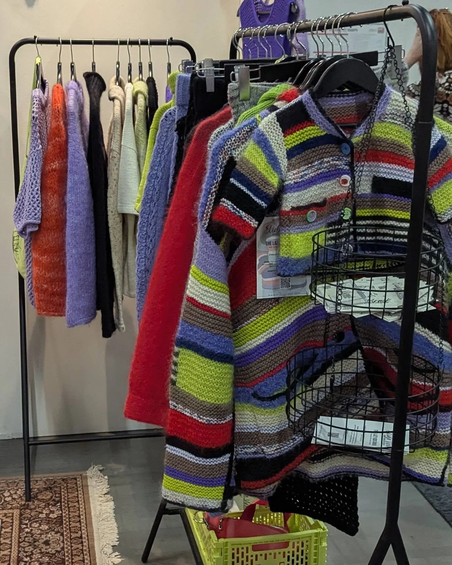 We are ready! 

See you tomorrow in monter E11 @syochhantverksfestivalen 💜🖤❤️

#notorious_knitter 
#contemporaryknitwear 
#maruchifibres 
#syochhantverksfestivalen 
#matchymatch