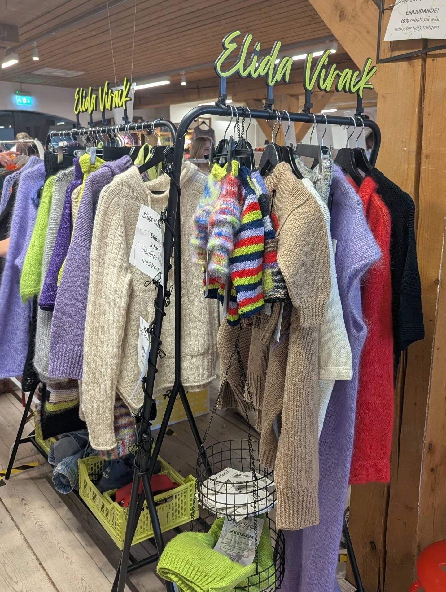 The yarn highlight of the year is happening right now! GARN p&aring; STPLN arranged by Swedens softest organisation @foreningen_garn

The doors are open until 16 today. Tickets can be bought from foreningengarn.se and in the door. 

🧶❤️🧶❤️🧶❤️🧶

#