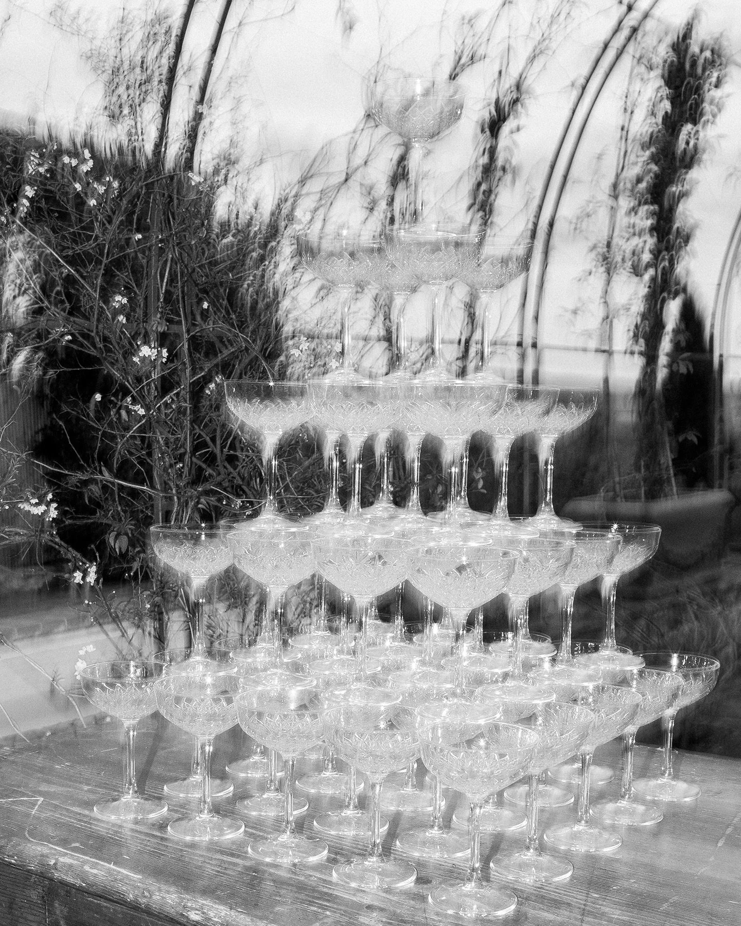 🍾🥂

#wedding #intimatewedding #weddinginitaly #italywedding #tuscanywedding #weddingintuscany #casacornacchi #weddinginspo #champagnetower #weddingphotographer #italyweddingphotographer #tuscanyweddingphotographer #florenceweddingphotographer #umbr