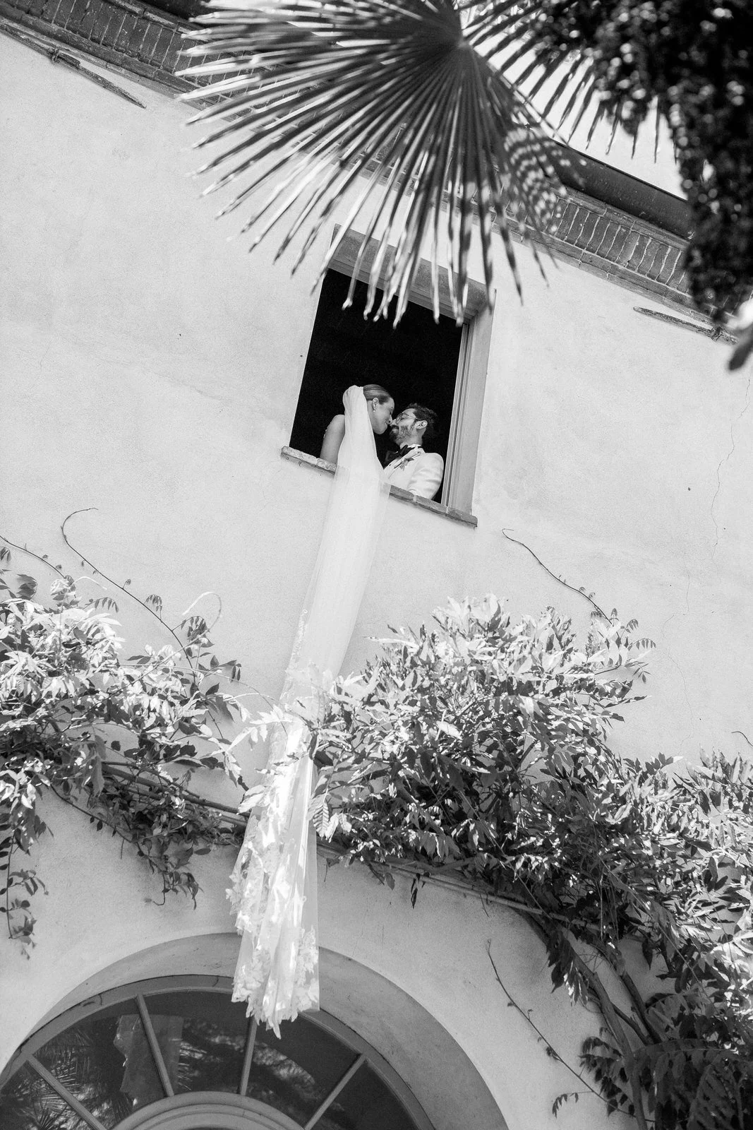 PRIVATE VILLA WEDDING IN THE HEART OF ITALY