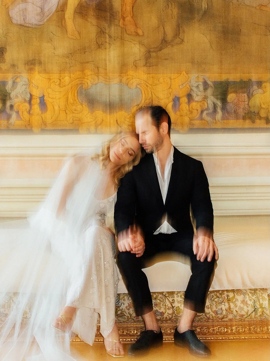 Flora in the beautiful @norasarman wedding dress in @villacentofinestre Italy. 

#italyweddingphotographer #luxebride #luxuryweddinginitaly #weddingplannerinitaly #tuscanyweddingphotographer