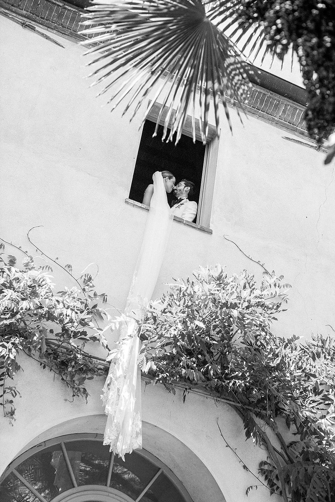 Private Villa Wedding in Tuscany by Ammonite Stories