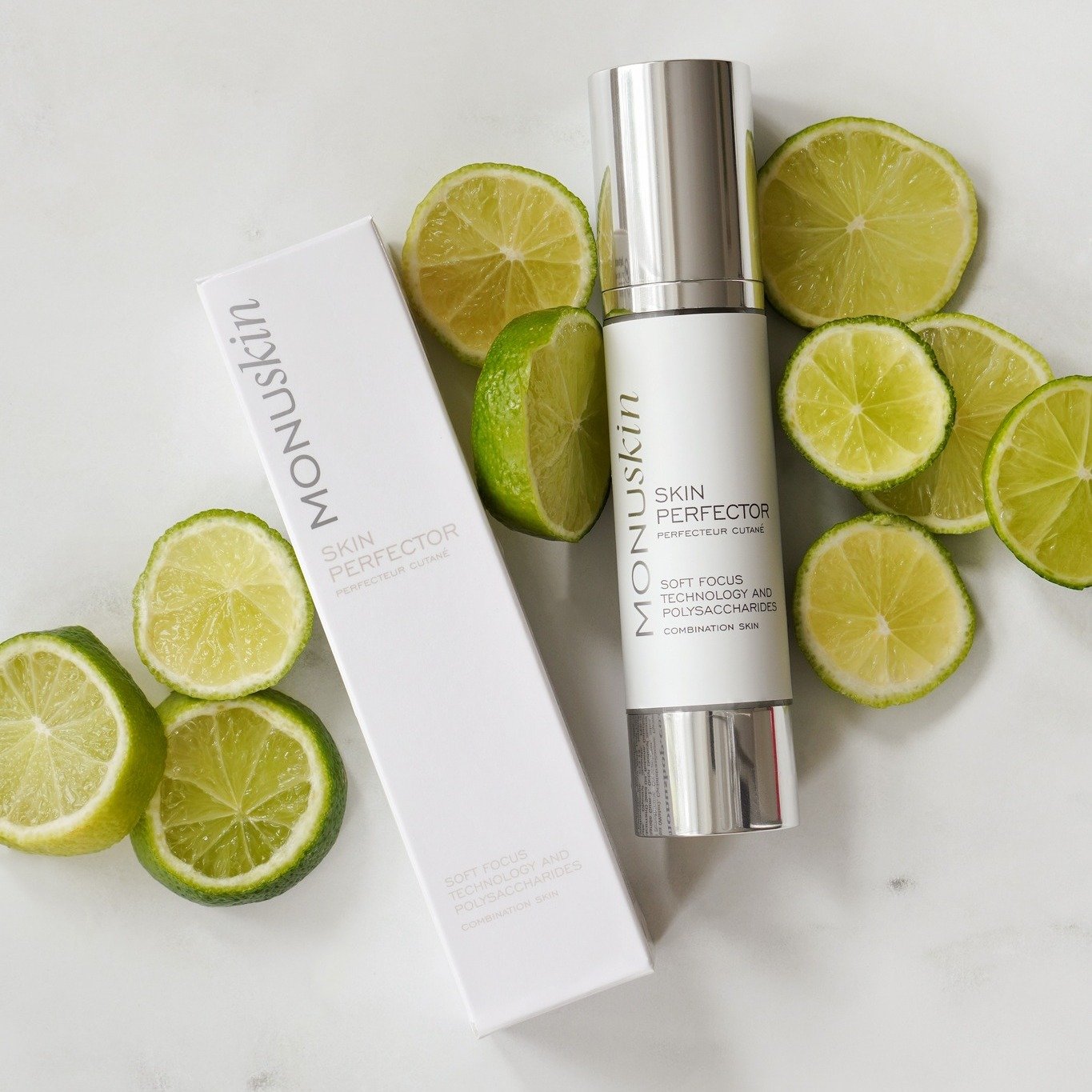 Looking for a flawless finish? MONUSKIN Skin Perfector smooths, refines, and evens skin tone while minimizing the appearance of pores and fine lines. This lightweight formula hydrates and primes, giving you the ultimate glow-up with a velvety-soft, p
