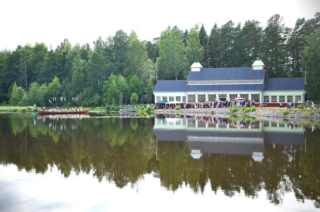 Kick off eller konferens intill vattnet i Älvkarleby. Bo på Älvkarleö herrgård om ni är fler än 60 pers