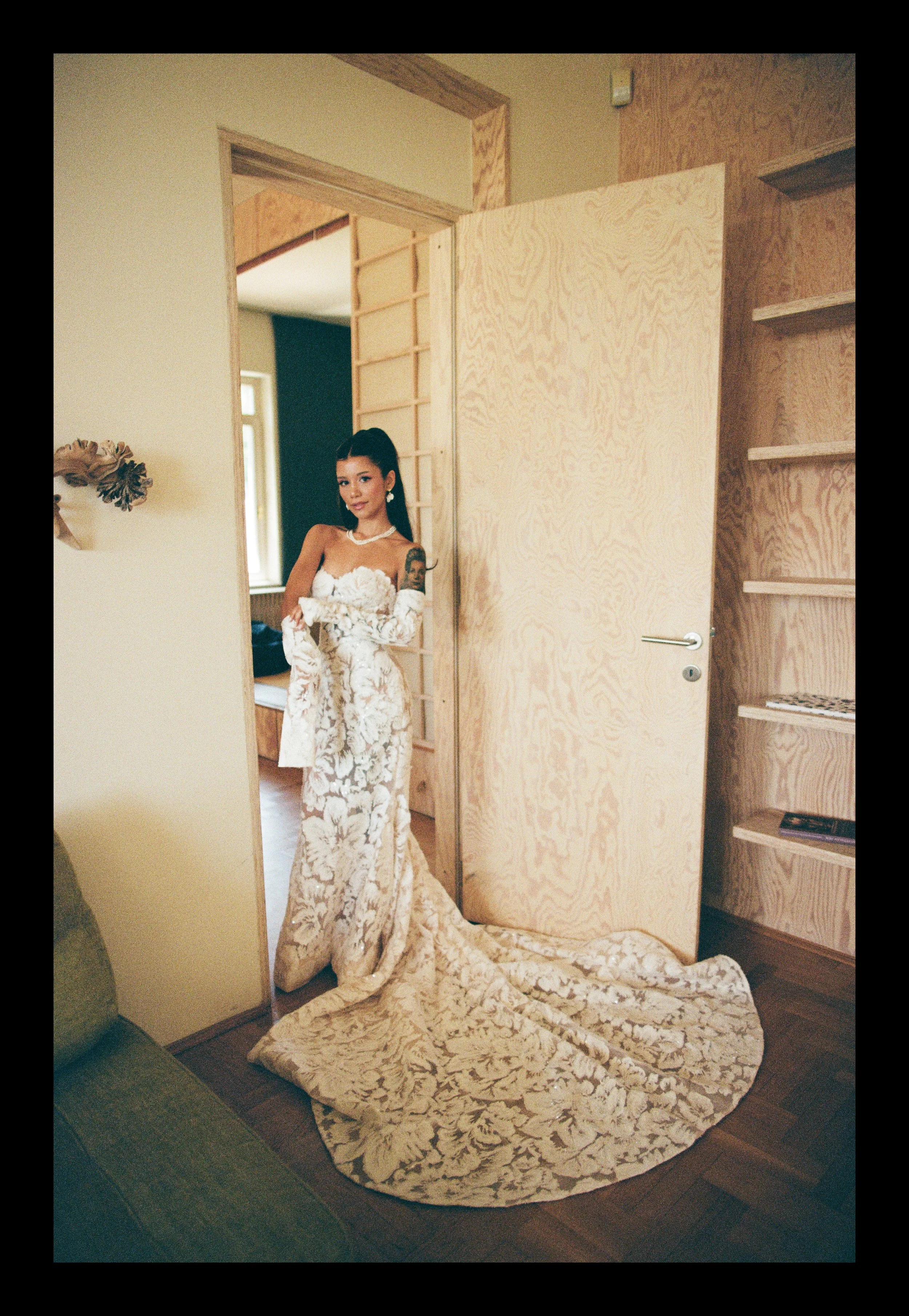 imaginedbysofia bride portrait.jpg