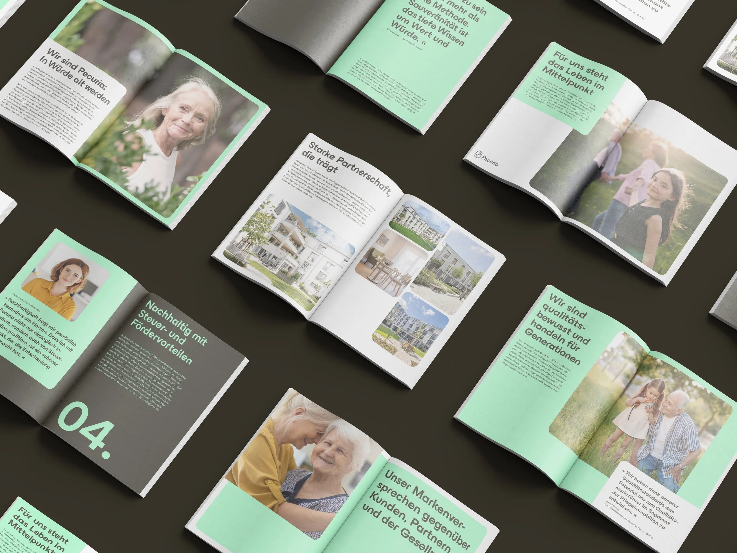 Pecuria_Mockup_Imagebroschüre_Magazin-Set_auf-braun.jpg