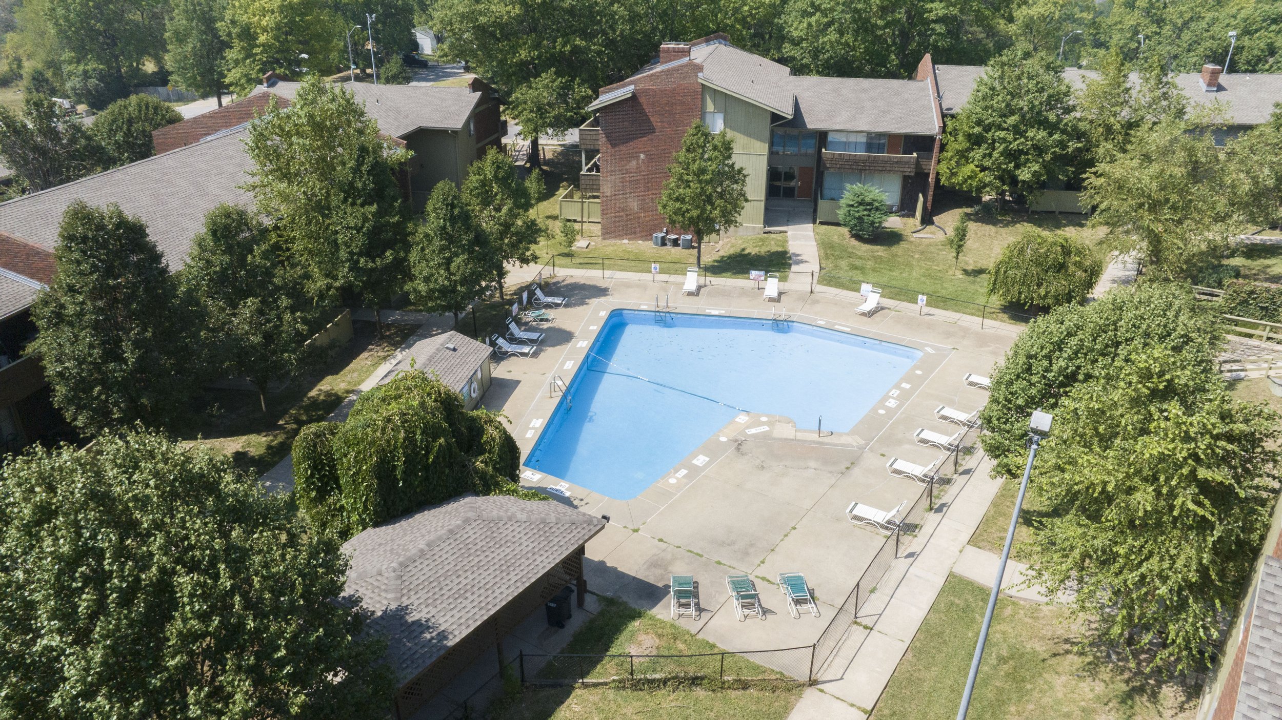 WILLOW APARTMENTS-KANSAS CITY, MISSOURI