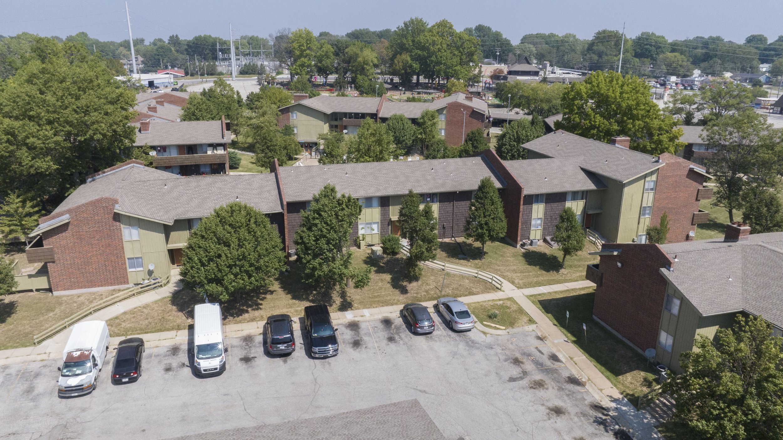 WILLOW APARTMENTS-KANSAS CITY, MISSOURI