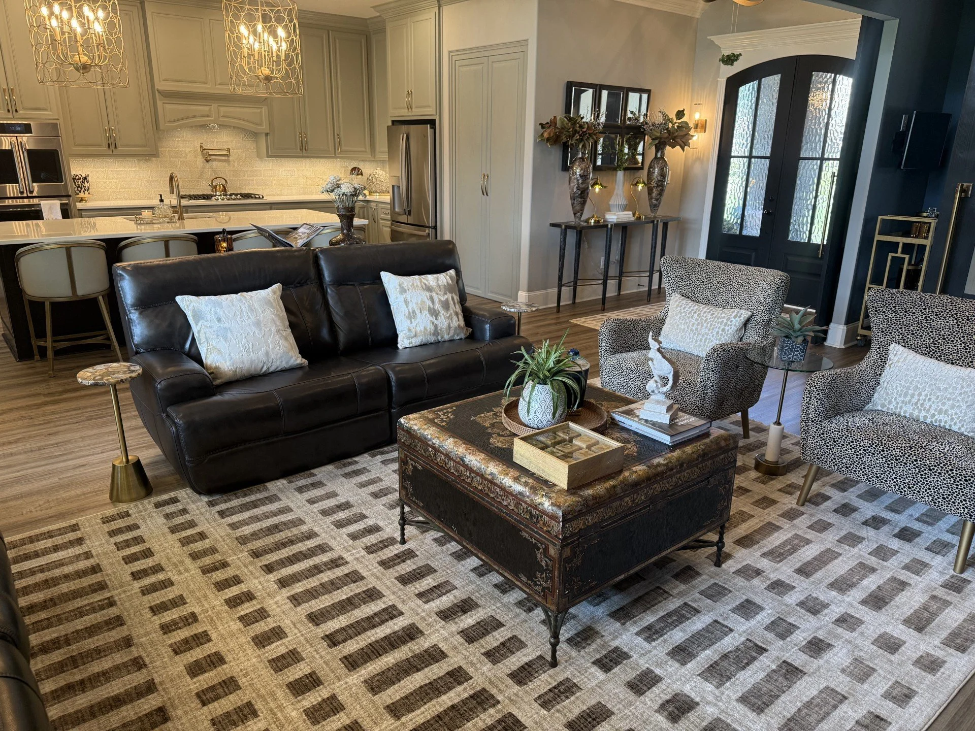 Family Room2.jpeg