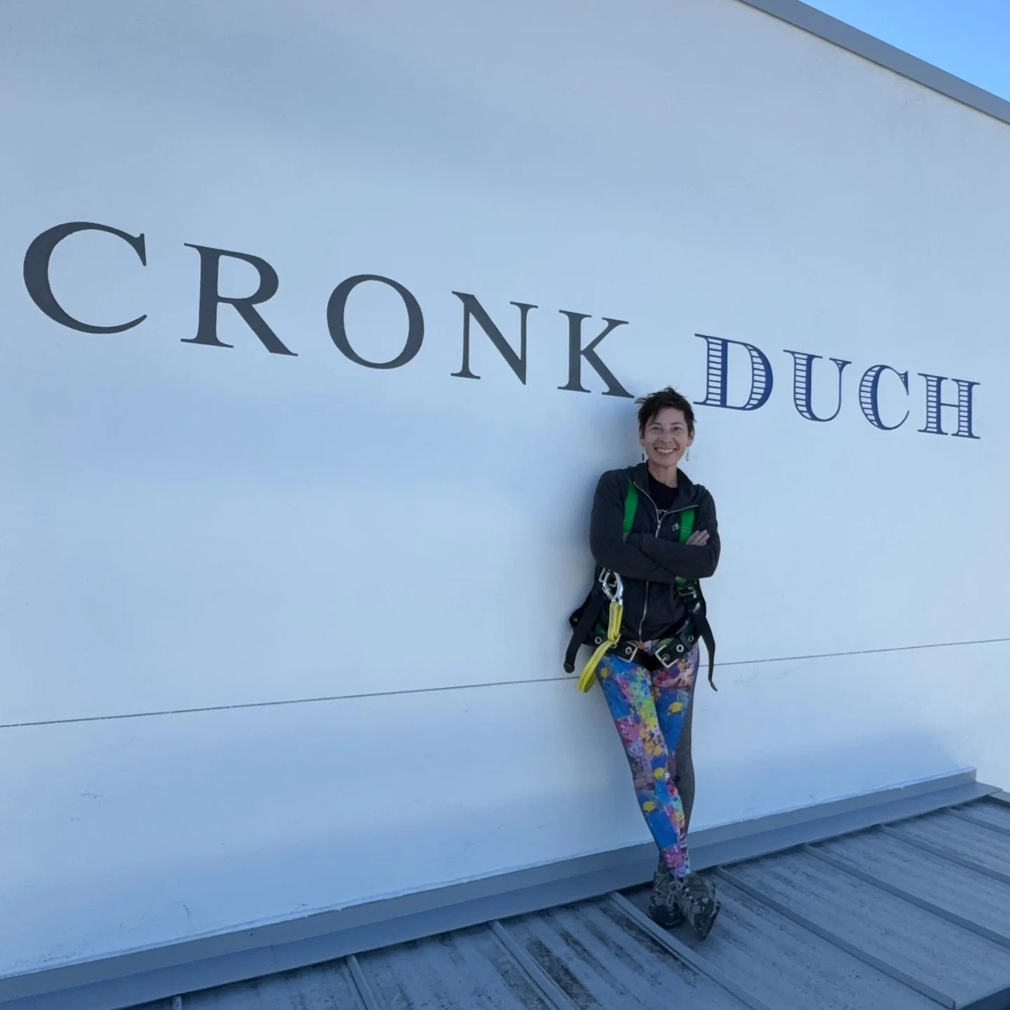 Finished pics of this hand-painted signage for Cronk Duch at The HUB, Brooklyn, Jacksonville.

Painted directly onto stucco at a height of 36&rsquo; using old sign painter methods&mdash;an unforgiving surface that demands precision and control. This 
