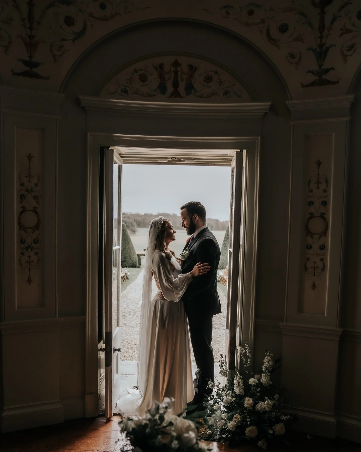 Imagine a wedding day where all you have to do is enjoy the day……
Kent & London | Destination UK
#WeddingsByLisaMarie #LuxuryWeddingPlanner #KentBride #LondonWeddings #UKWeddingStylist
@goodnestone_park 
@weddingsbylisamarie
@nova
