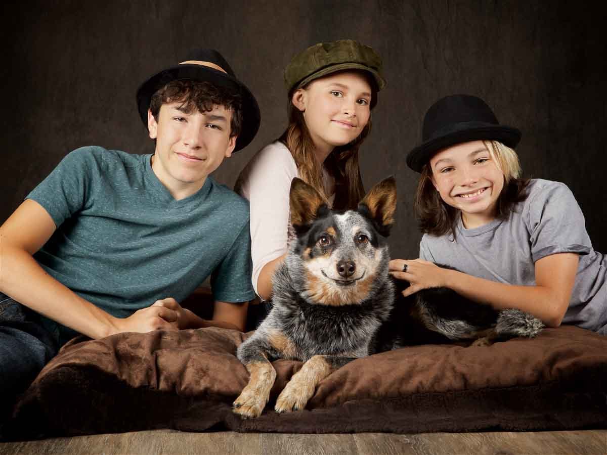 Teens pose with dog for luxury portrait session (Copy) (Copy)