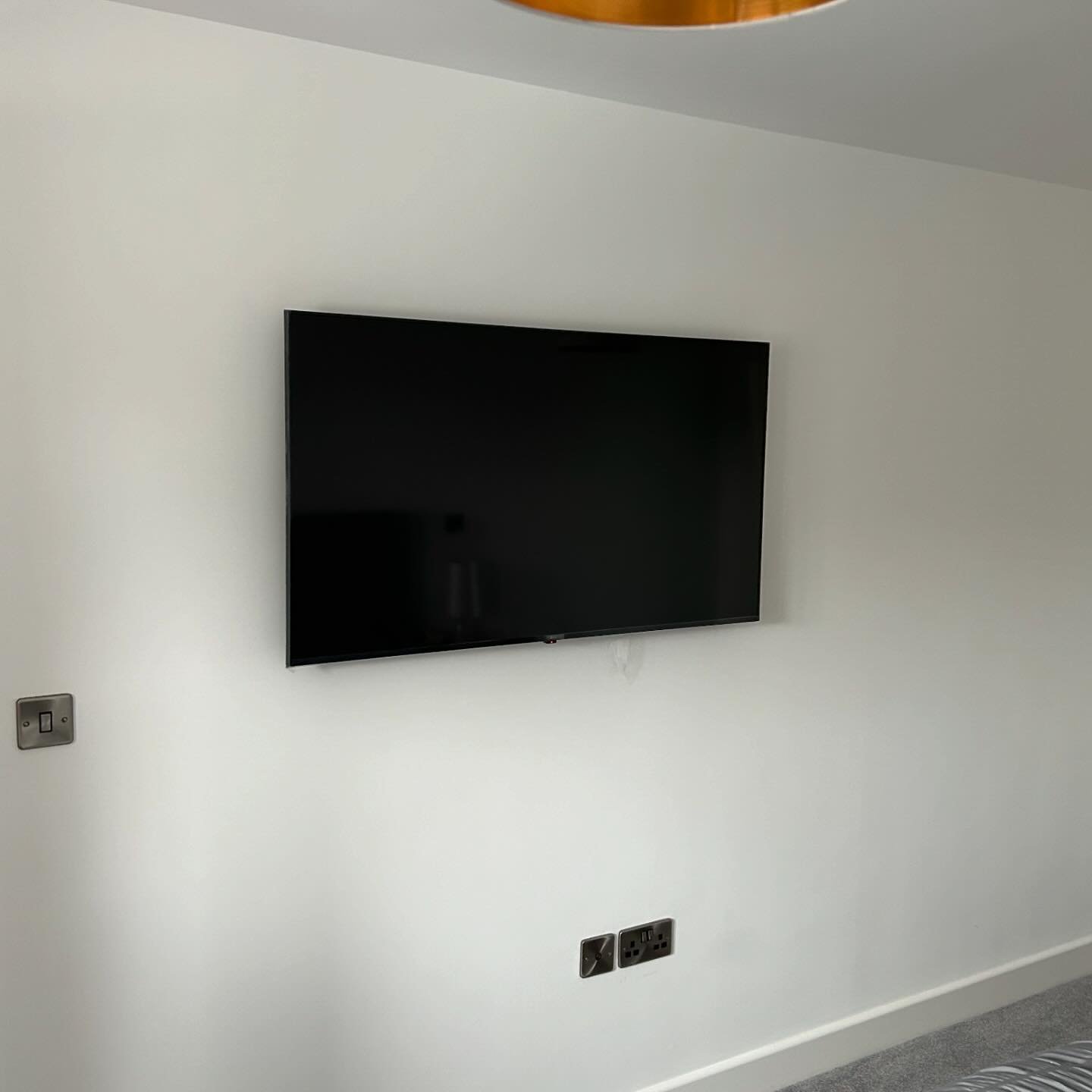 Today we installed 4 televisions for a customer in Church Lawford.

Our television wall mount service starts from just &pound;70.

Check us out at www.ultravision.info
Or call Pete on 07904 487 426

#tvwallmount #tvwallmounting #tvwallmountinstallati