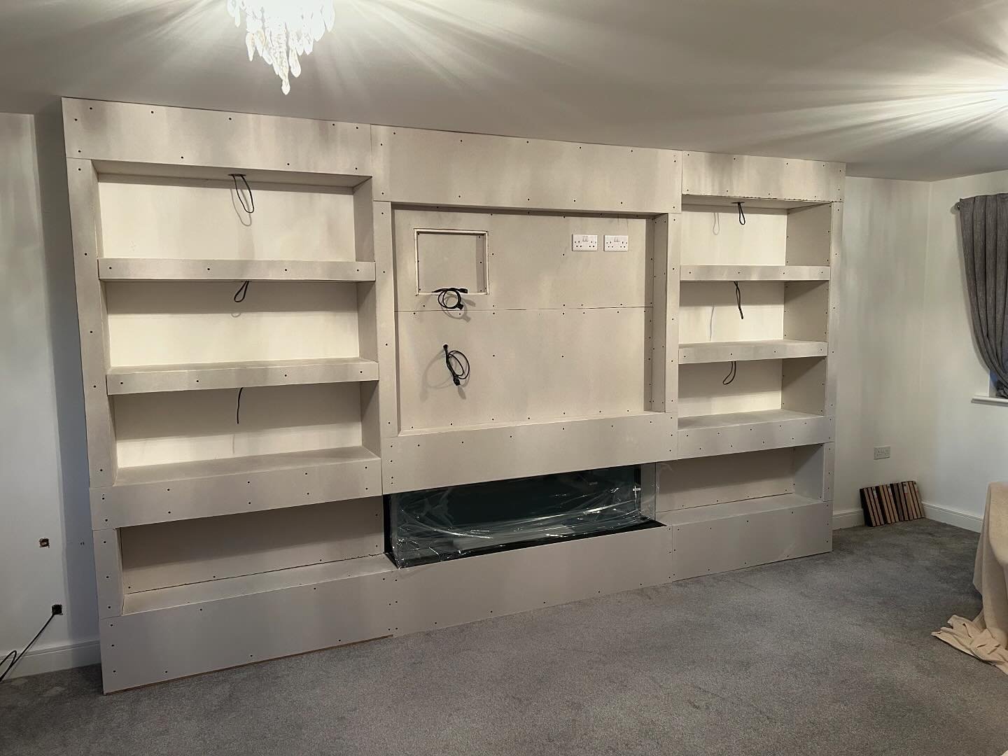 We finished building this Media Wall today in Blaby which is now already to be plastered.

If you are looking for a Media Wall give us a call for a FREE quote.

Check us out at www.ultravision.info
Or call Pete on 07904 487 426

#mediawall #tvmediawa