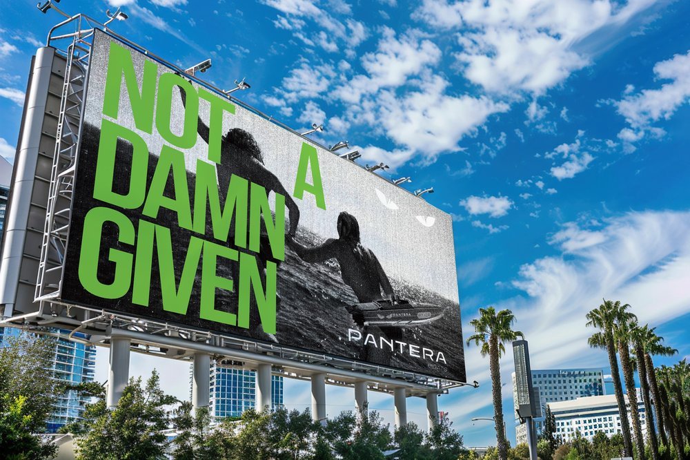 Pantera-DamnHor-billboard-mockup.jpg