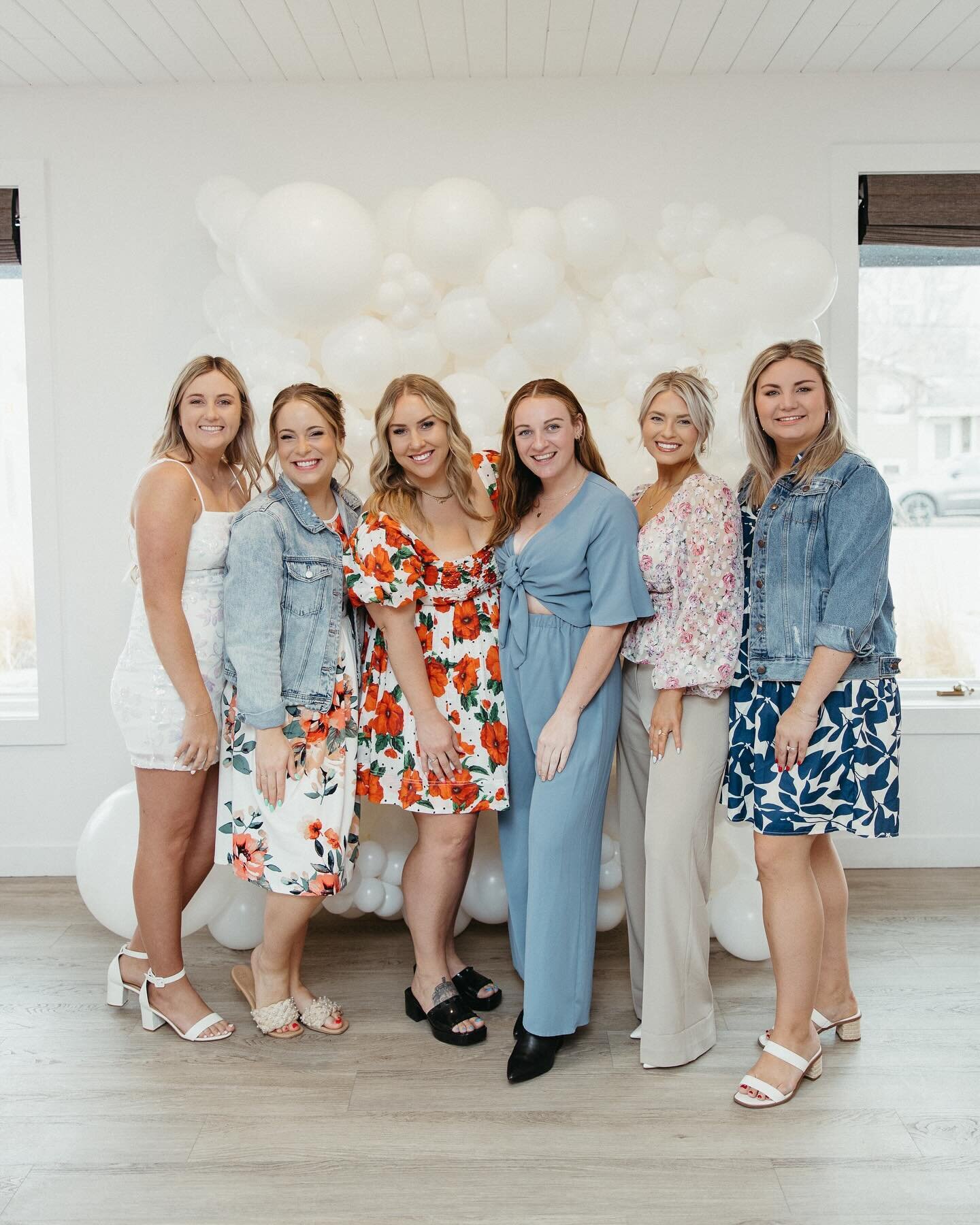 Come visit with our team + more local talented vendors tonight at @dtsfholidayinn for their bridal showcase from 4P-6P. We can&rsquo;t wait to see you! 💍🤍

@saltandlightstudios 

#serendipitousevents #southdakotaeventplanner #minnesotaeventplanner 