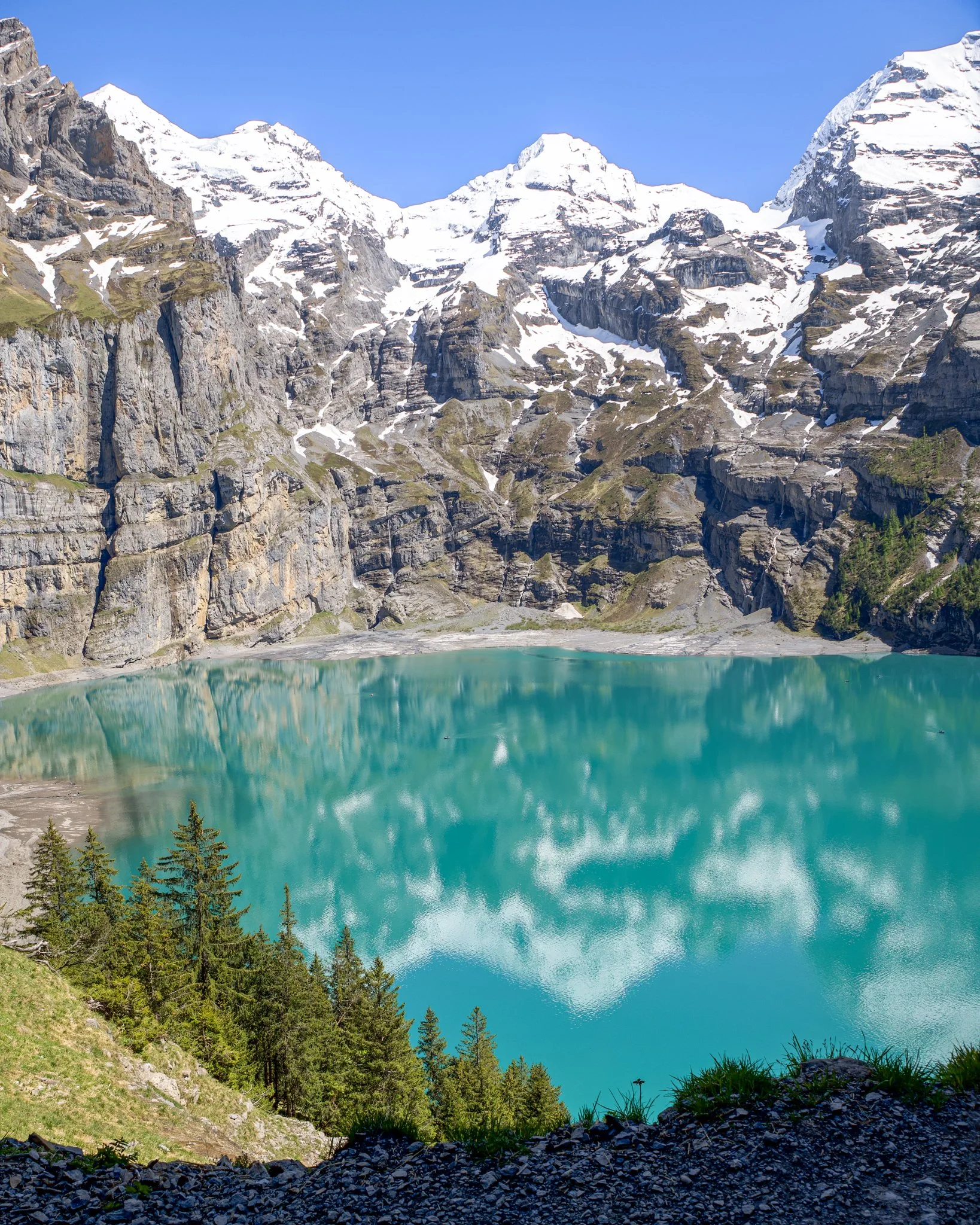 Oeschinensee panorama hike