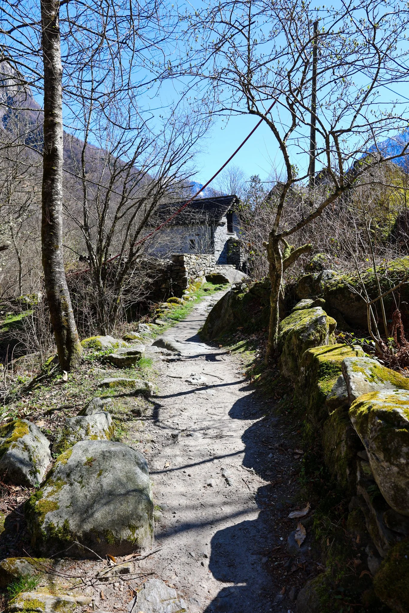 Hiking Verzasca Valley