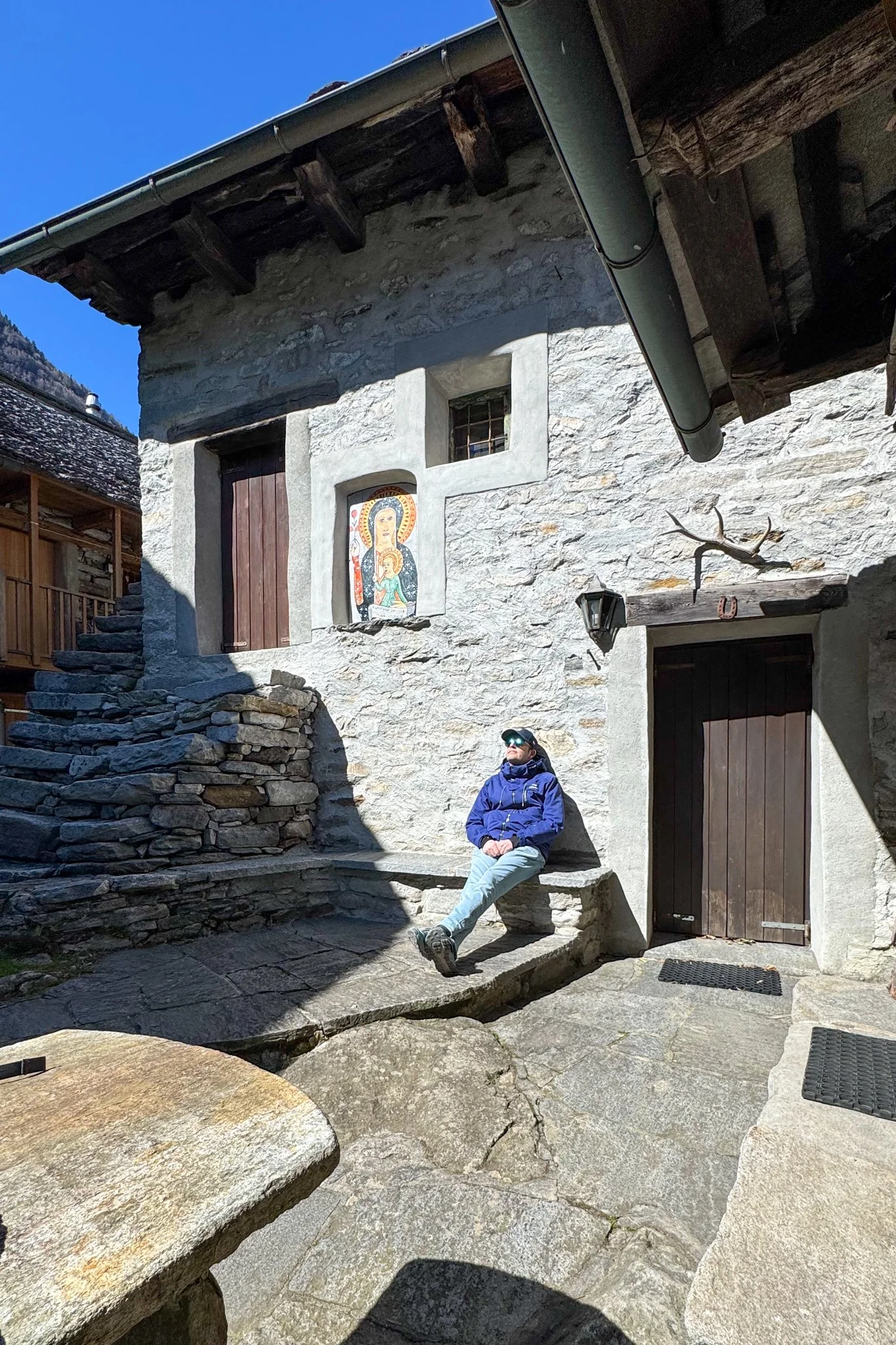 Hiking Verzasca Valley