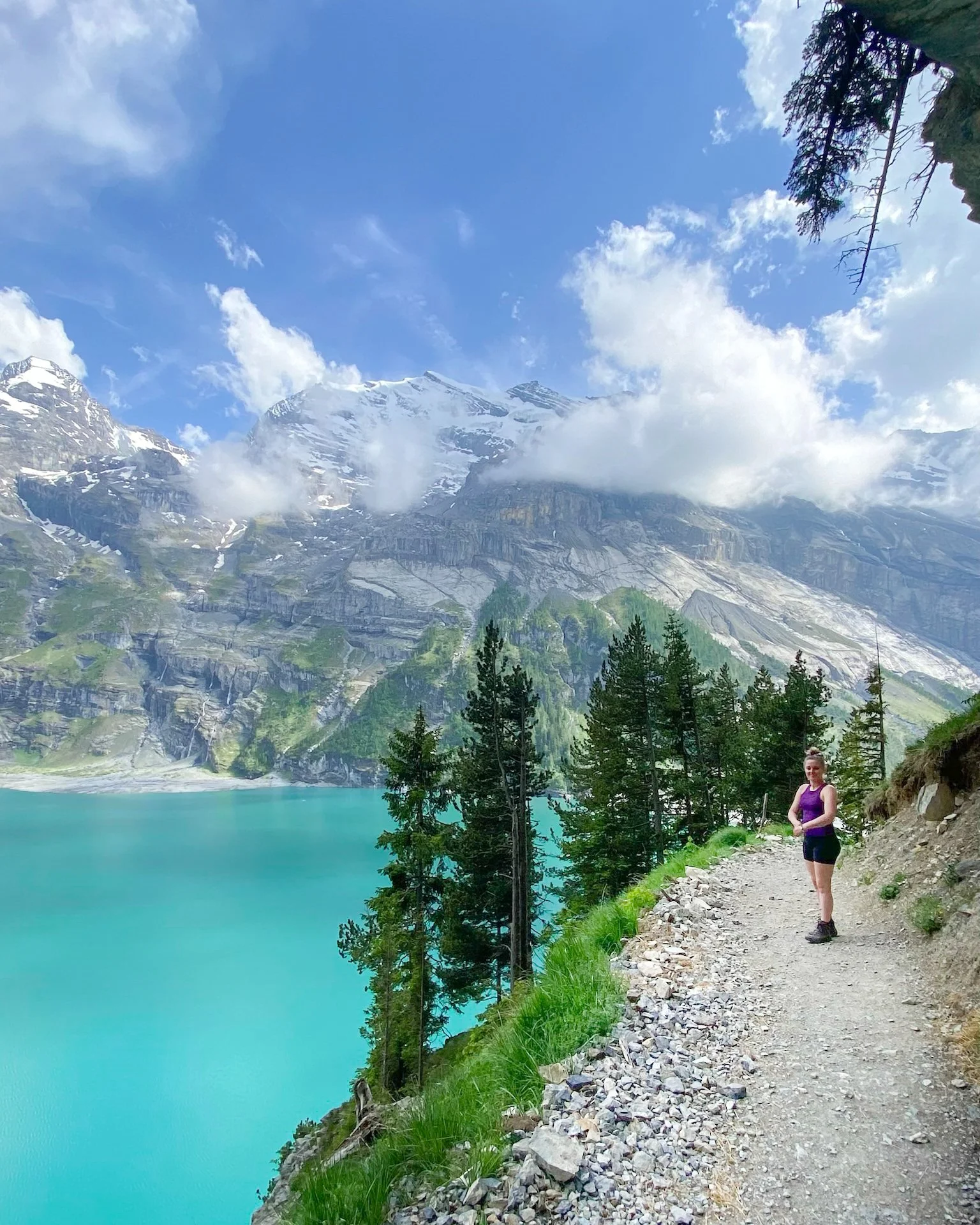 Oeschinensee panorama hike