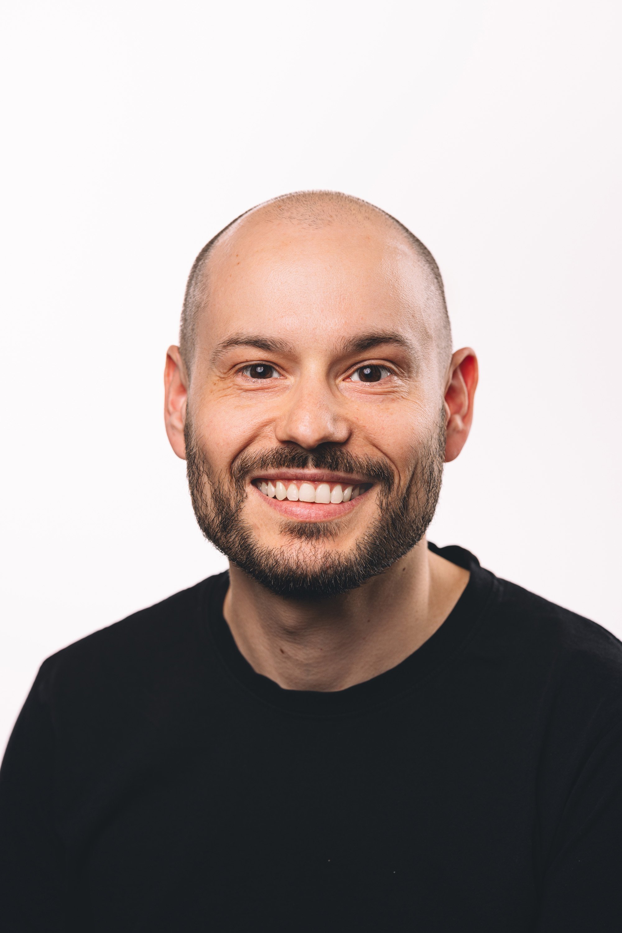 Scelto ønsker Peter Knobloch Johannessen velkommen