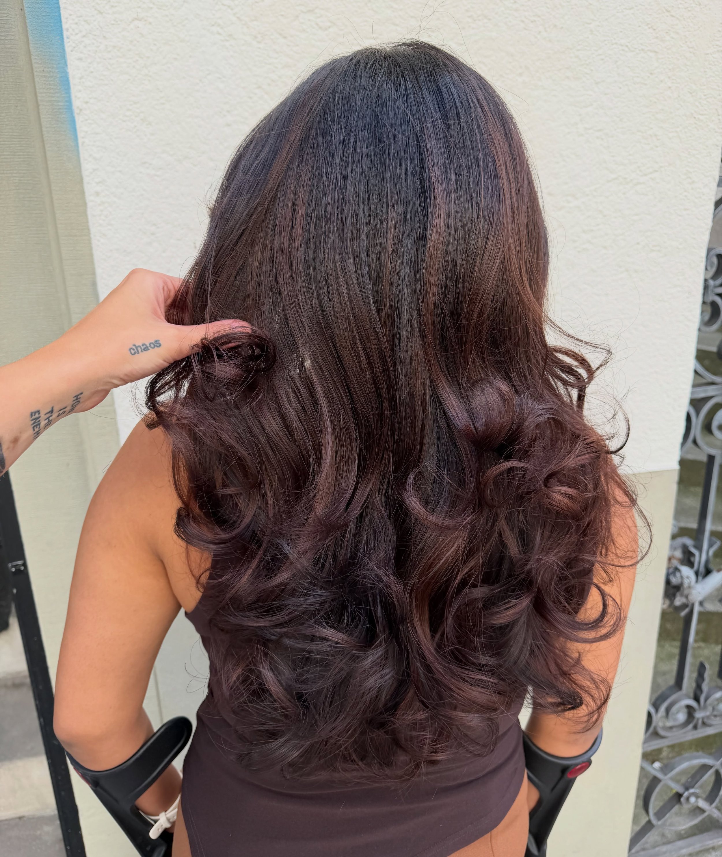 Die Farbe f&uuml;r den Sommer 😍

#spazehairstudio #balayage 

coiffeur z&uuml;rich valayage auf schwarzem haar niederd&ouml;rfli